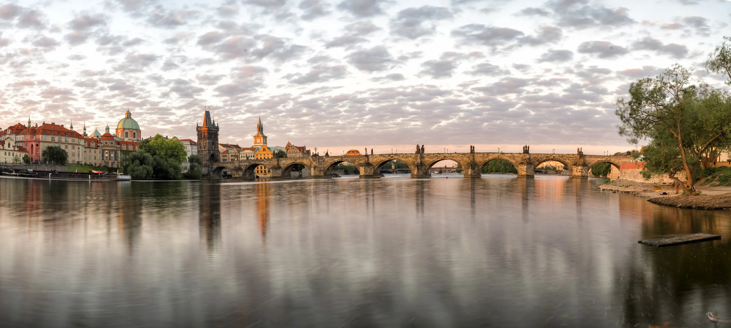 prague_bridge.jpg