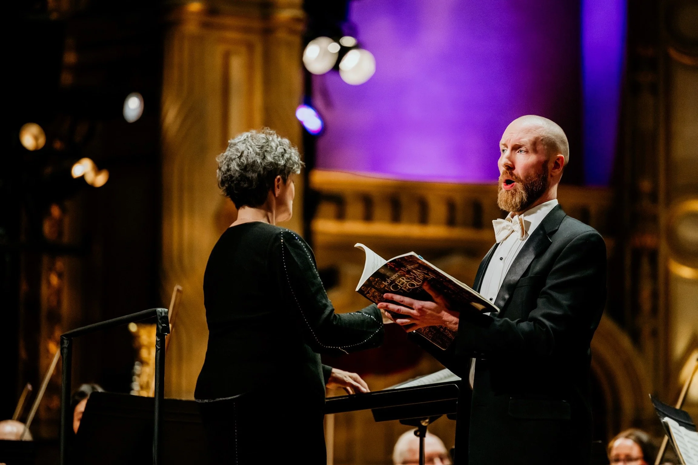 Aaron Durand performing Brahms Requiem