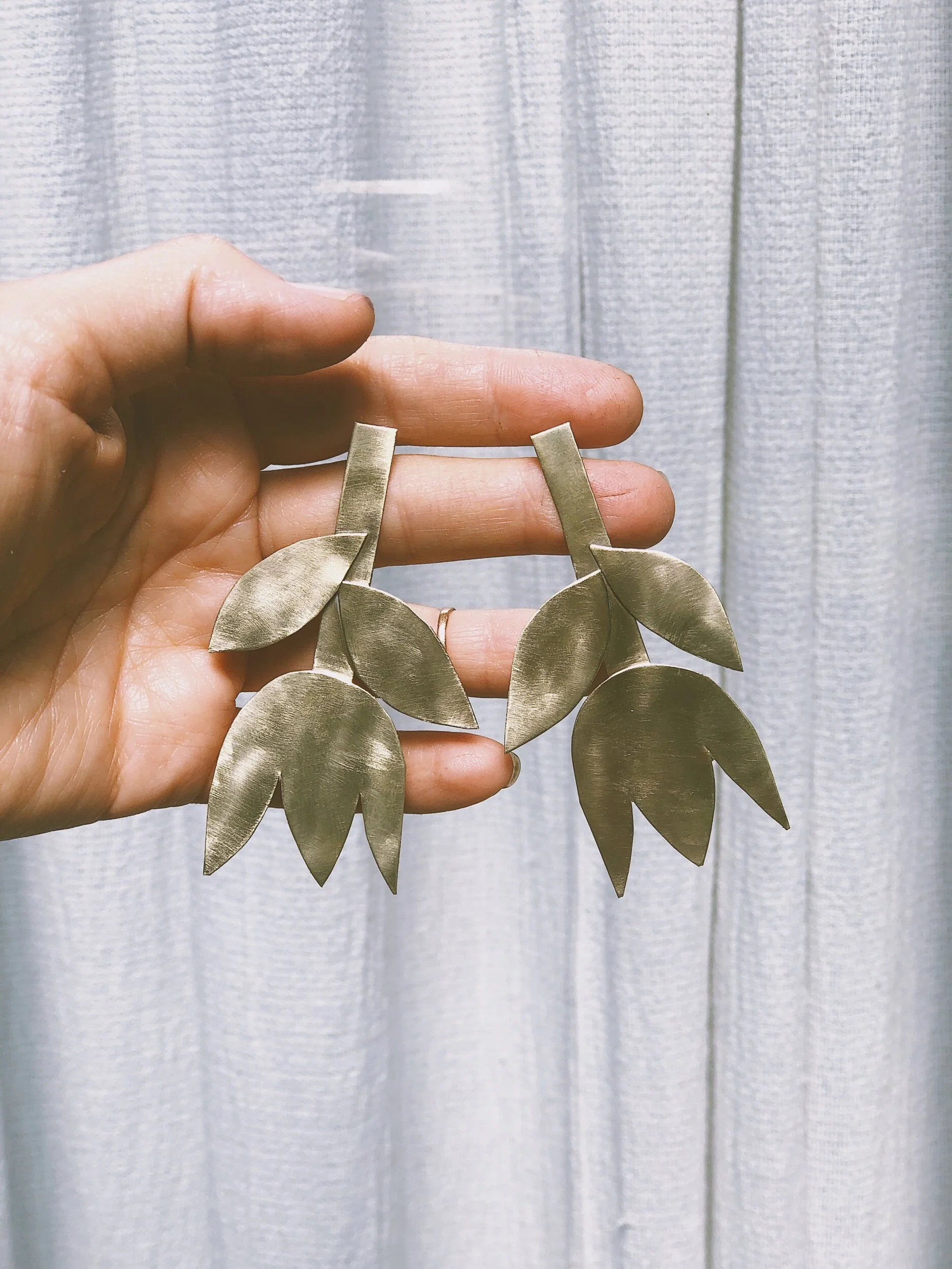 flower earrings, art jewelry, california jewelry designer, statement earrings, new york city fashion, london fashion, paris fashion, kelsea carter, floral fashion, flowers