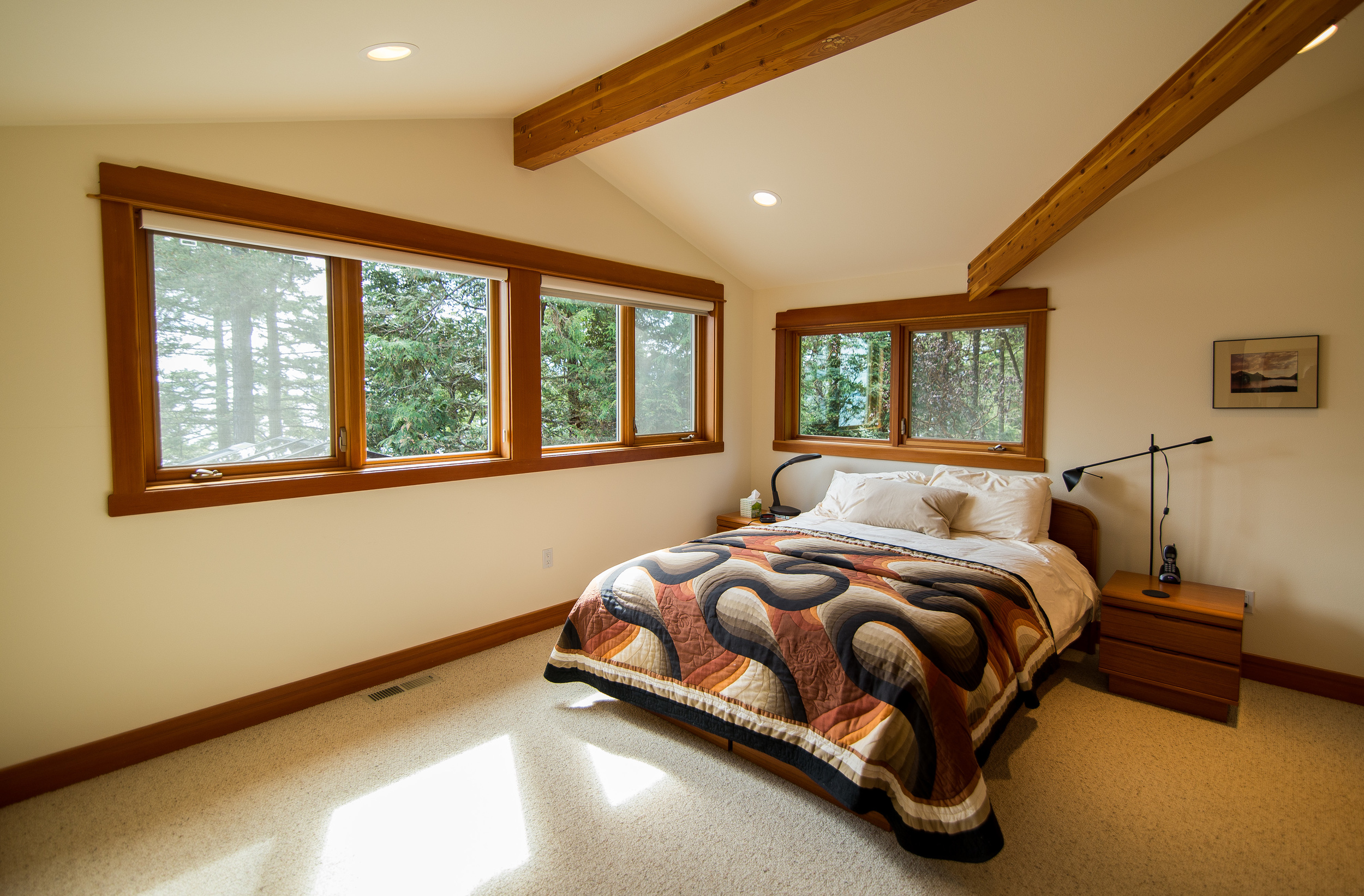 Upper guest bedroom........
