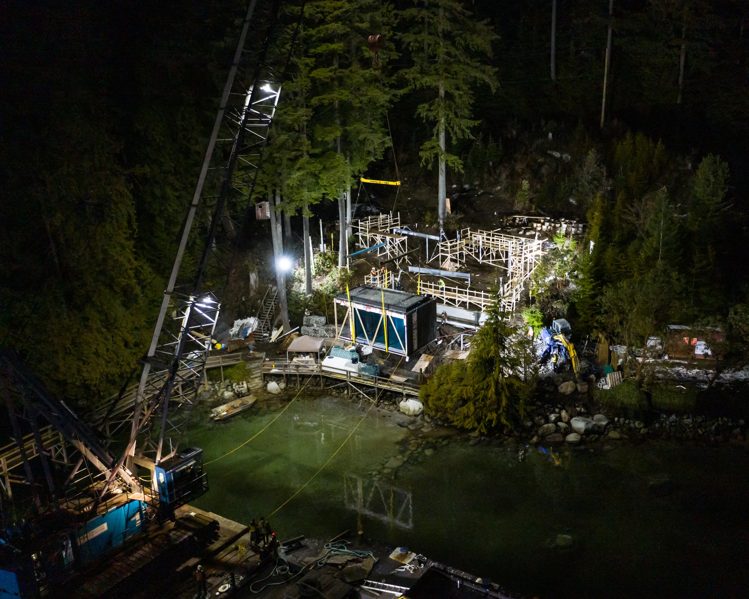 LAP0346V_BuntzenBayCabinProcess_0193_Screen.jpg