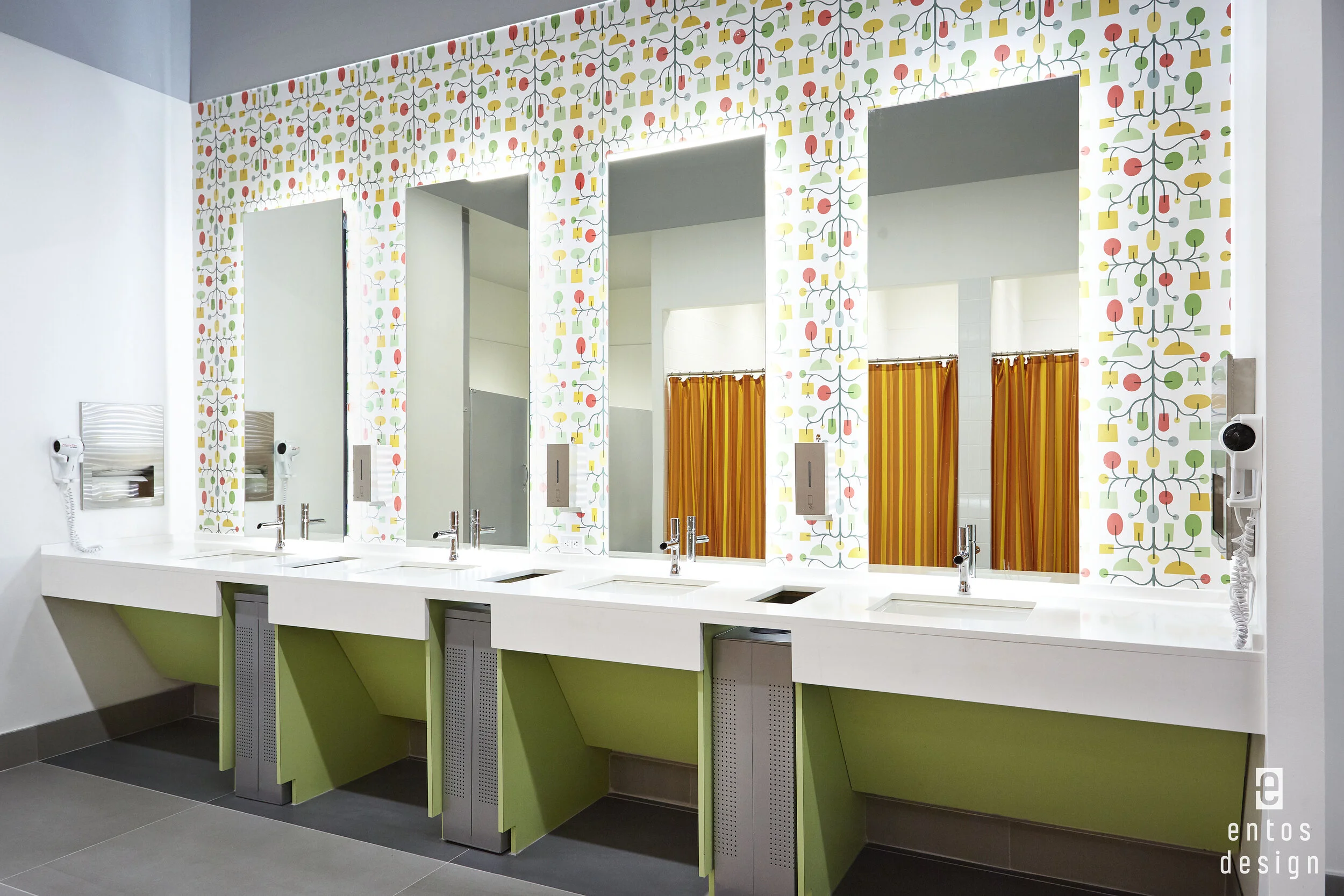 Compucom_Bathroom_2.jpg