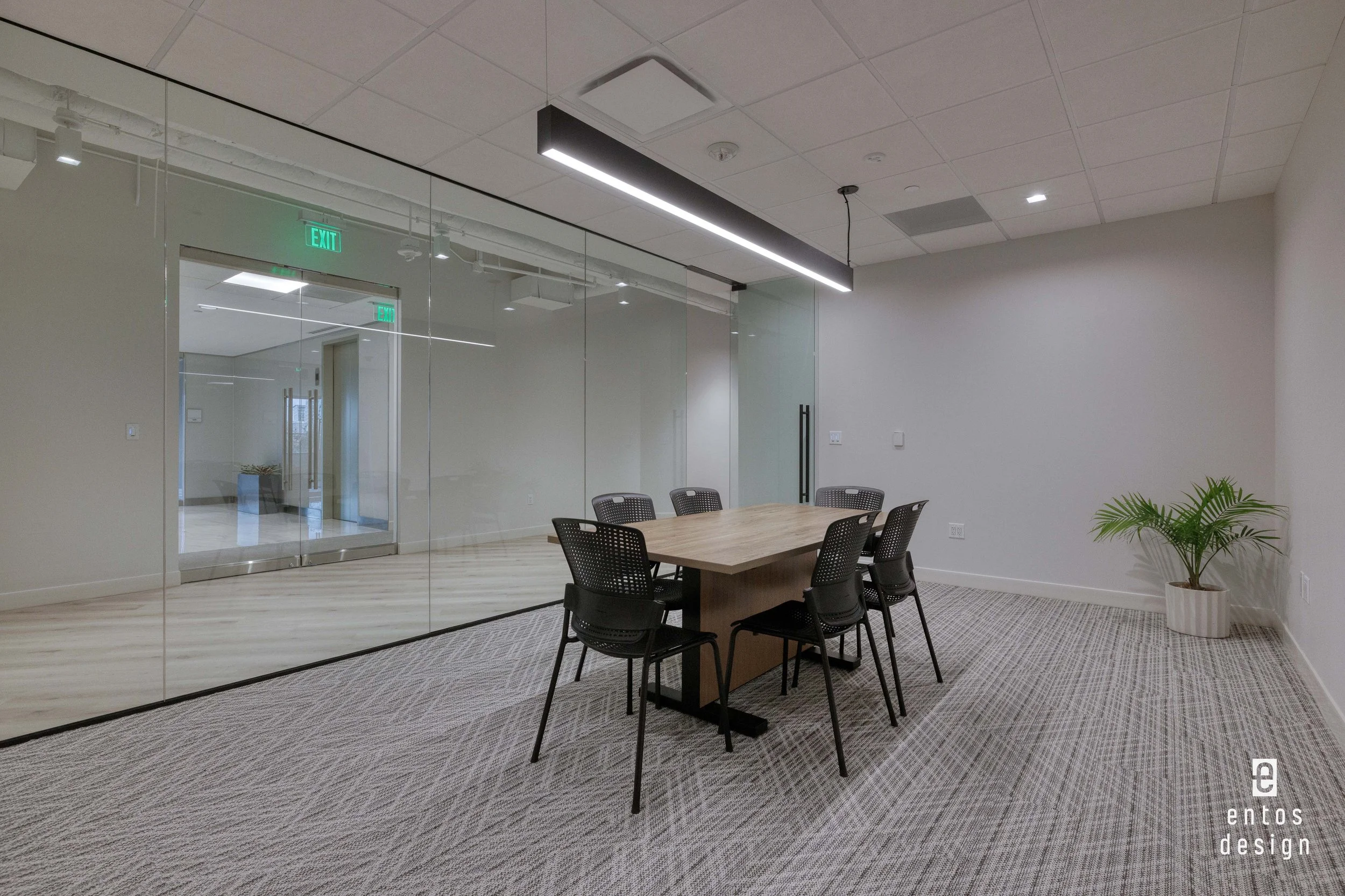 2401 Cedar Springs Spec Suites (20).jpg