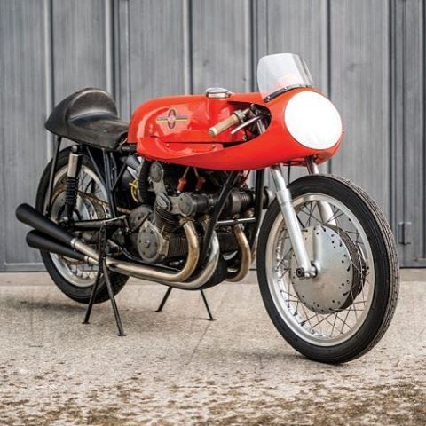 Very few vintage racing motorcycles are more sought after than an original Gilera 4, especially this ex-Scuderia Duke 1957 Gilera 500 “4-Cilindri", which is part of @rmsothebys Villa Erba sale May 27 on the shores of Lake Como, Italy. The last of just 15 racing 500 GPs made by Gilera, this example was raced by legendary riders such as Derek Minter, John Hartle and Phil Read in period. Regarded by many to be the pinnacle of the Gilera Four iterations, it’s very unusual for a model of this rarity to be offered for public sale. (Est. €380.000-€450.000). #gilera #mvagusta #theclubman #caferacer #motogp #classicbike #dreambike #iomtt #derekminter #geoffduke #johnhartle #philread #vintageracer #1957 #caferacerxxx #caferaceroriginal #trackbike #racebike