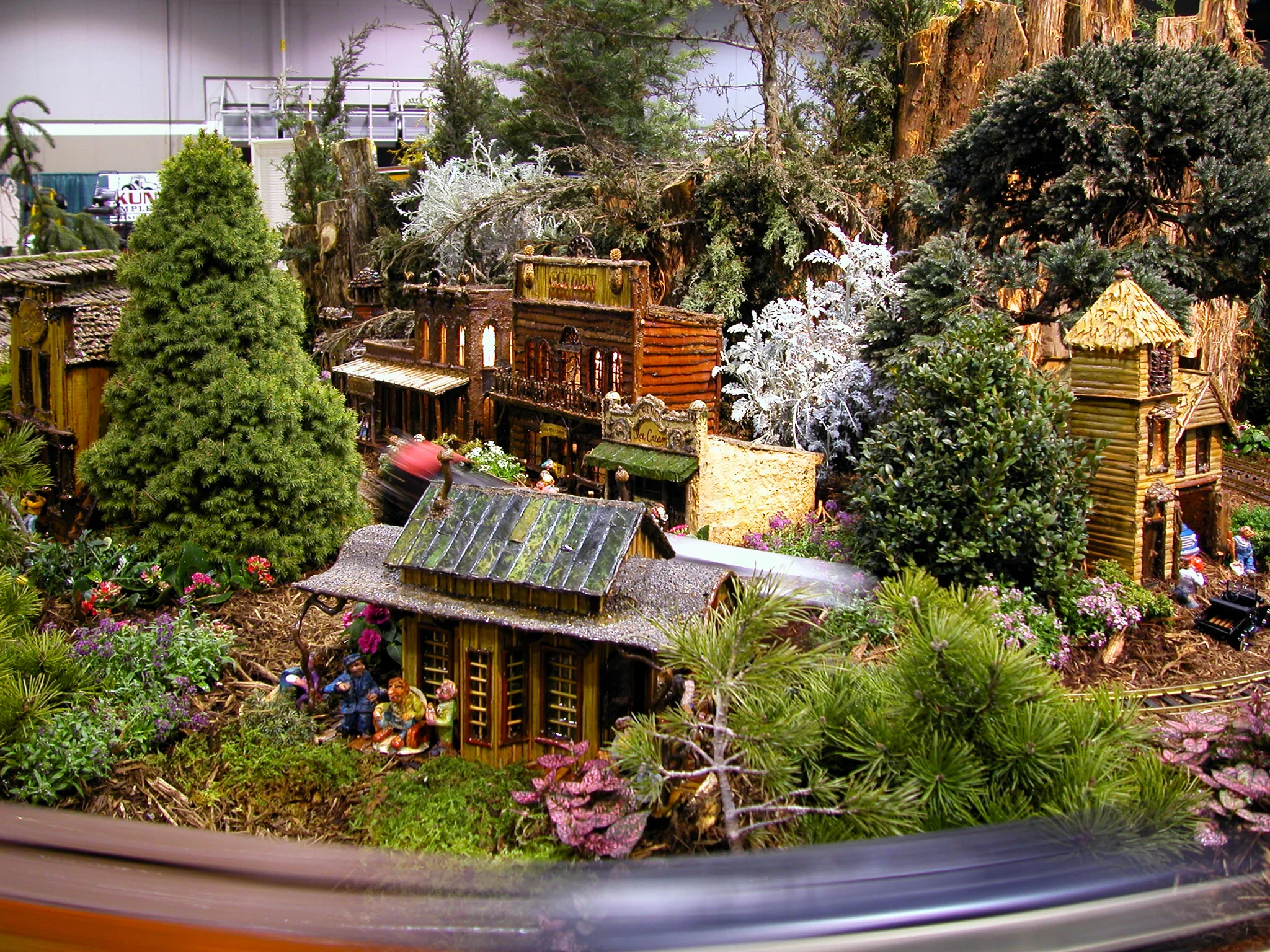 Town Station at Symphony in Bloom