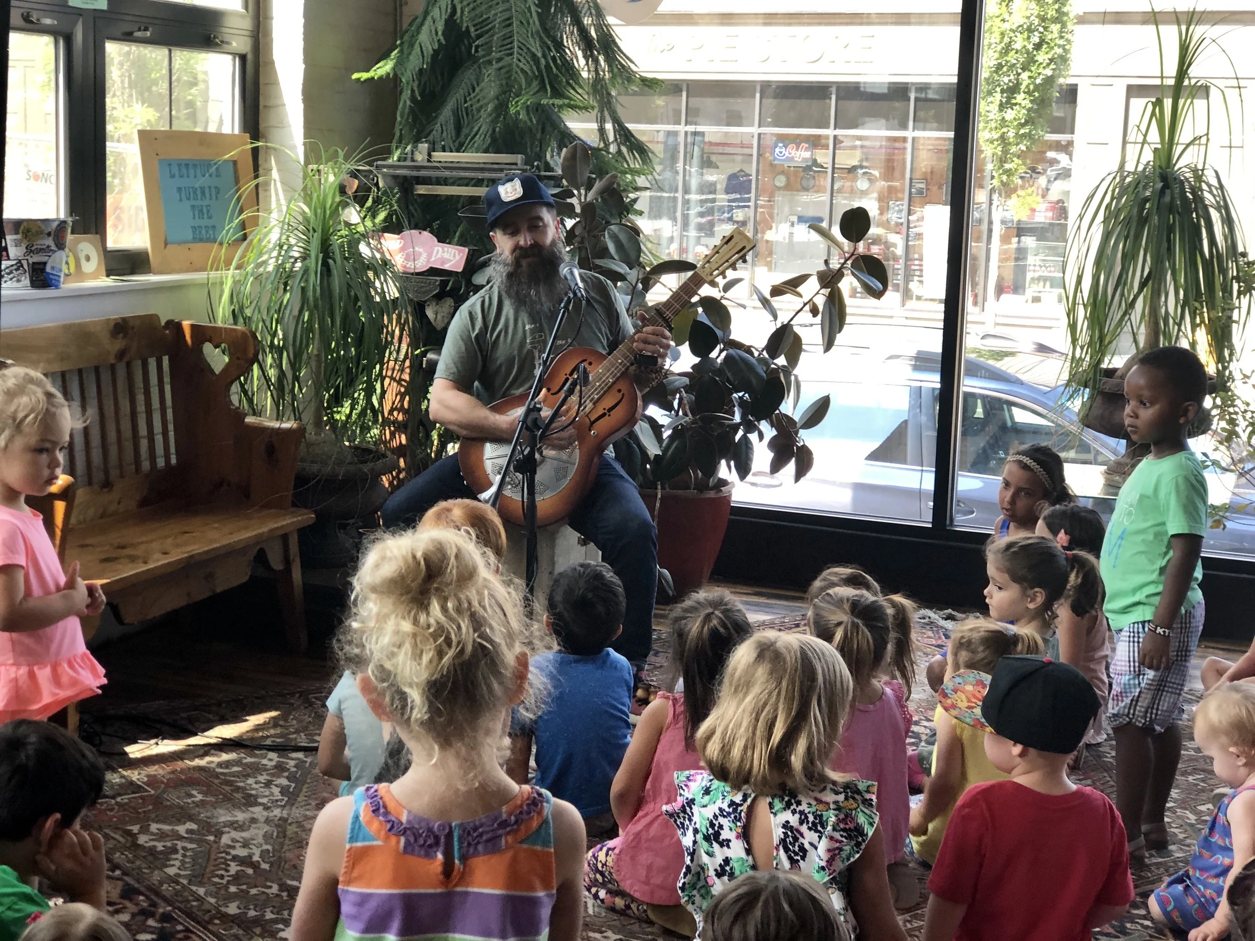 Kids Sing & Play with Big Jon Short