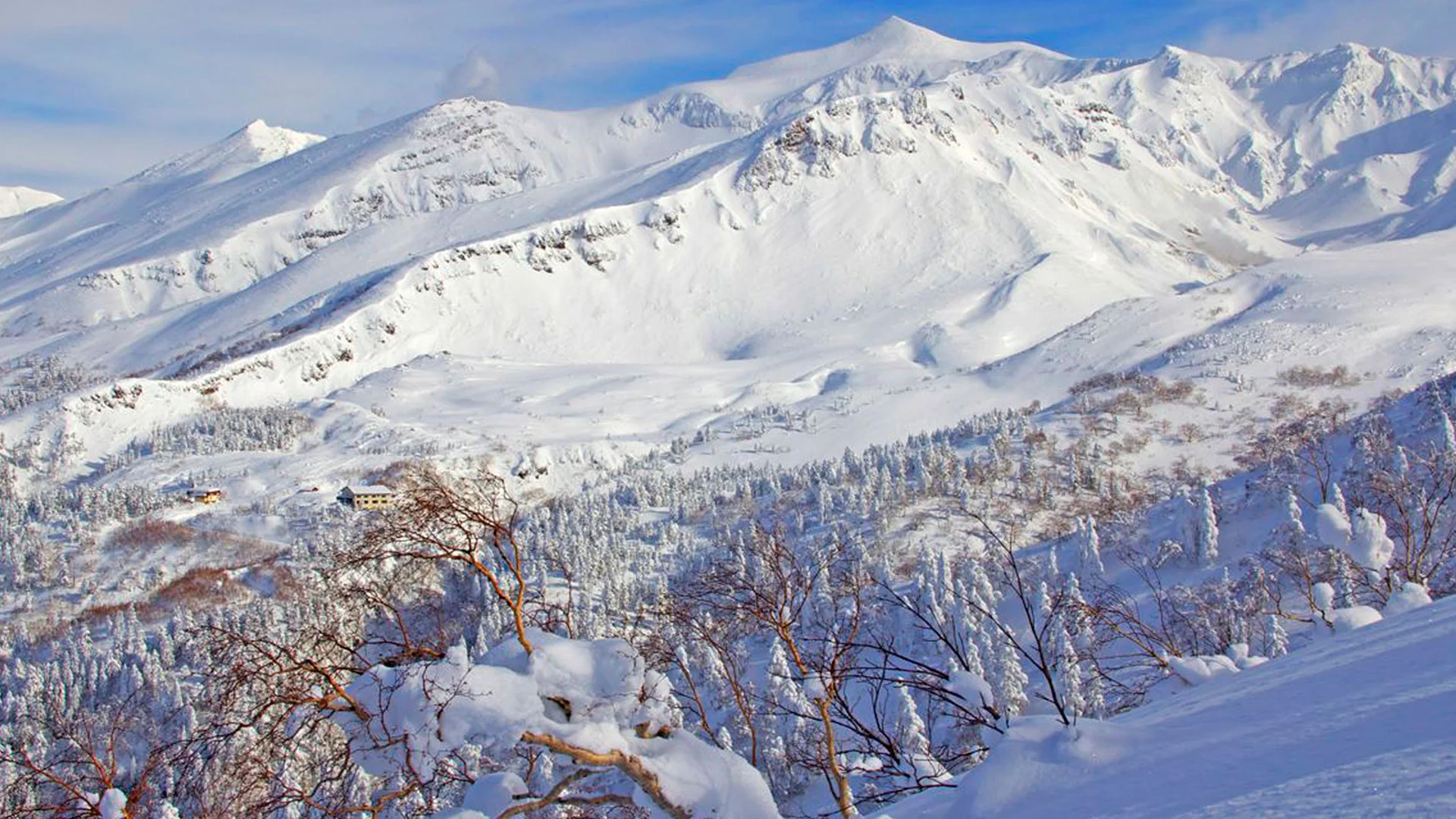 The superb Tokachi Mountains.