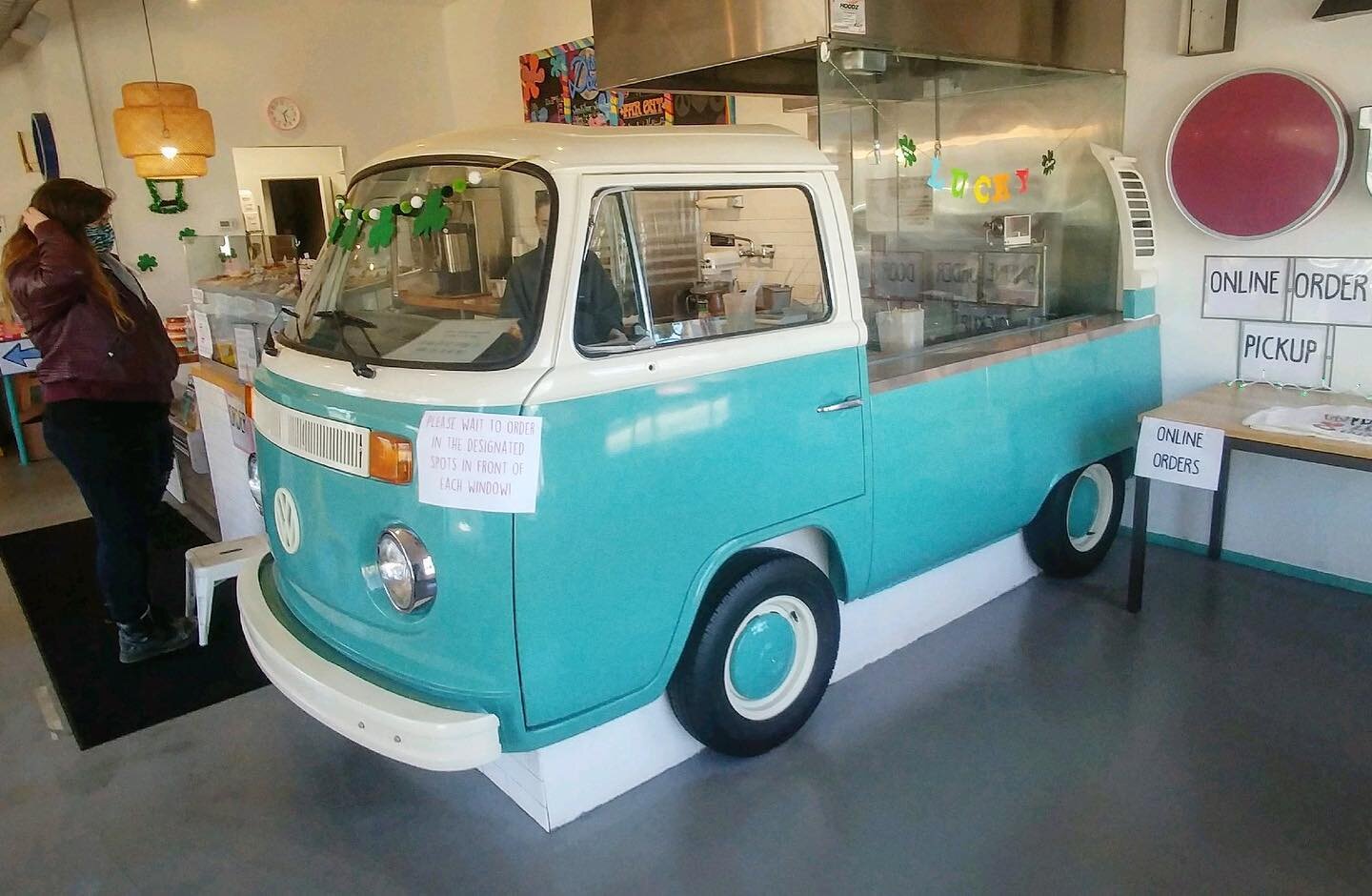 When @peacelovelittledonutshudson asked us a if we could build a counter out of an old @vw bus a few years ago... I knew that the only guy for the job was my dad, Hans! He knocked this one out of the park and he acted like it was nothing. This bus wa