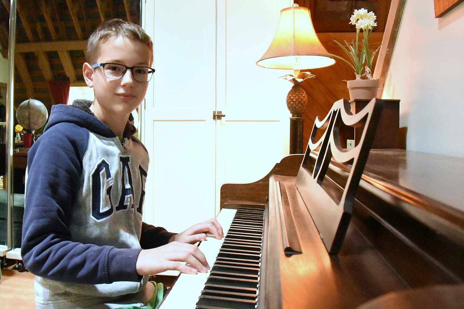 boy-playing-piano.jpg