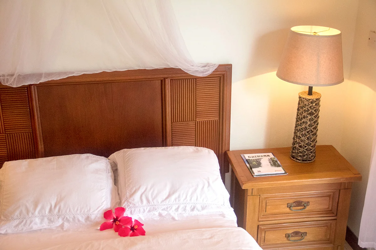 bedroom3-2.jpg