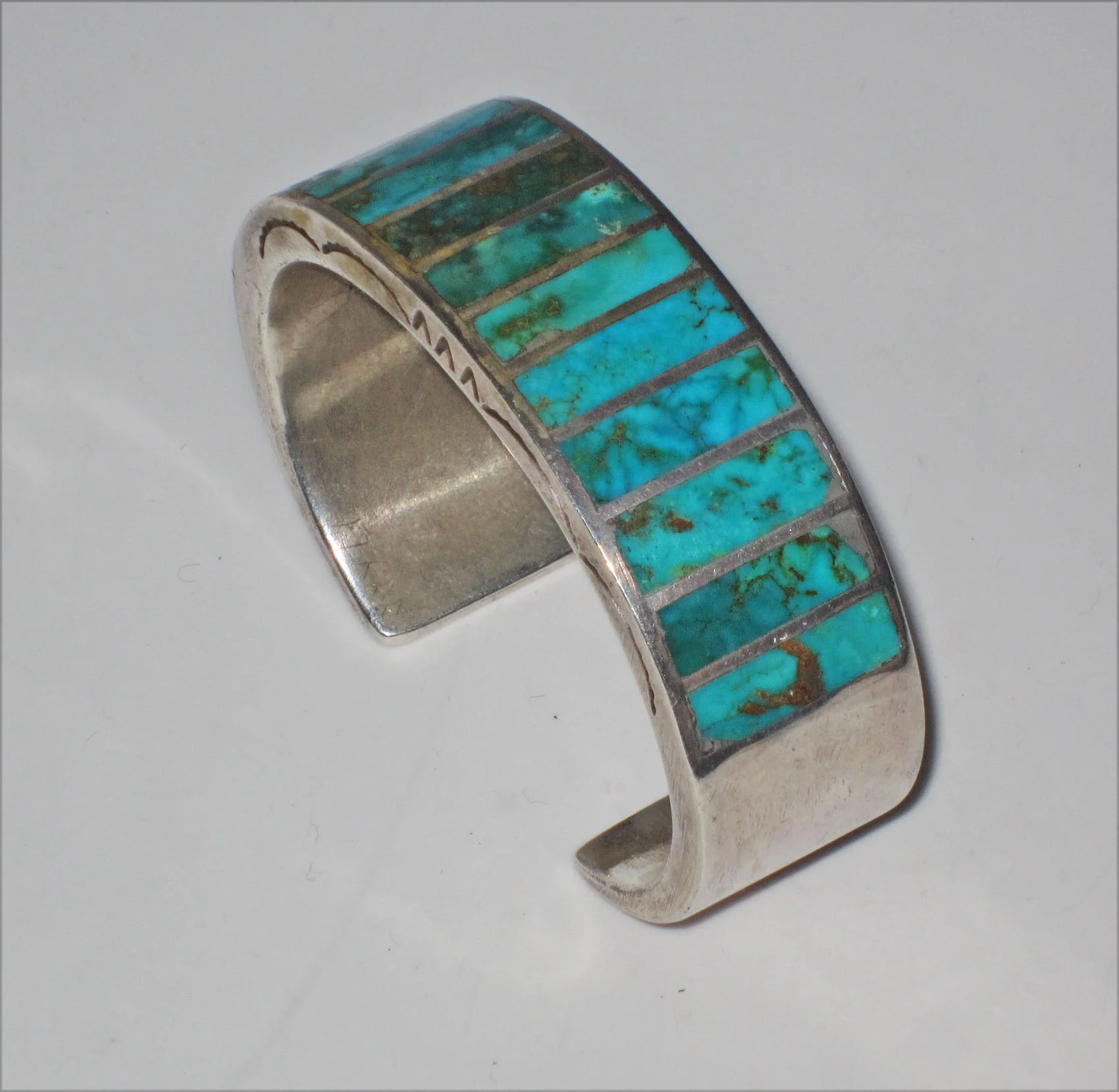 ZUNI Turquoise Inly シルバーバングル ZUNI Turquoise Inly シルバーバングル - メルカリ