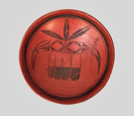 Nampeyo black on red bowl http://www.marcyburns.com/pottery-collection/7lqn35btf9rmdk5t0day3eh187rxfw