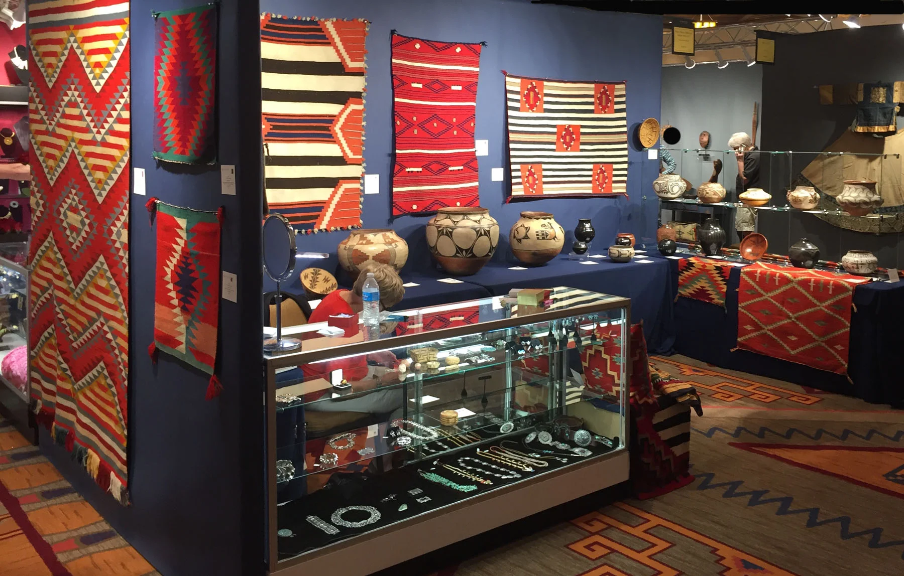 Santa Fe 18 booth.sideview.ed2.jpg