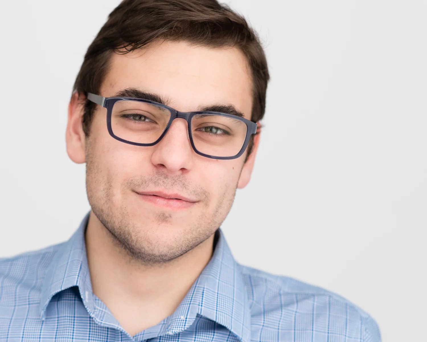 Headshot-23.jpg