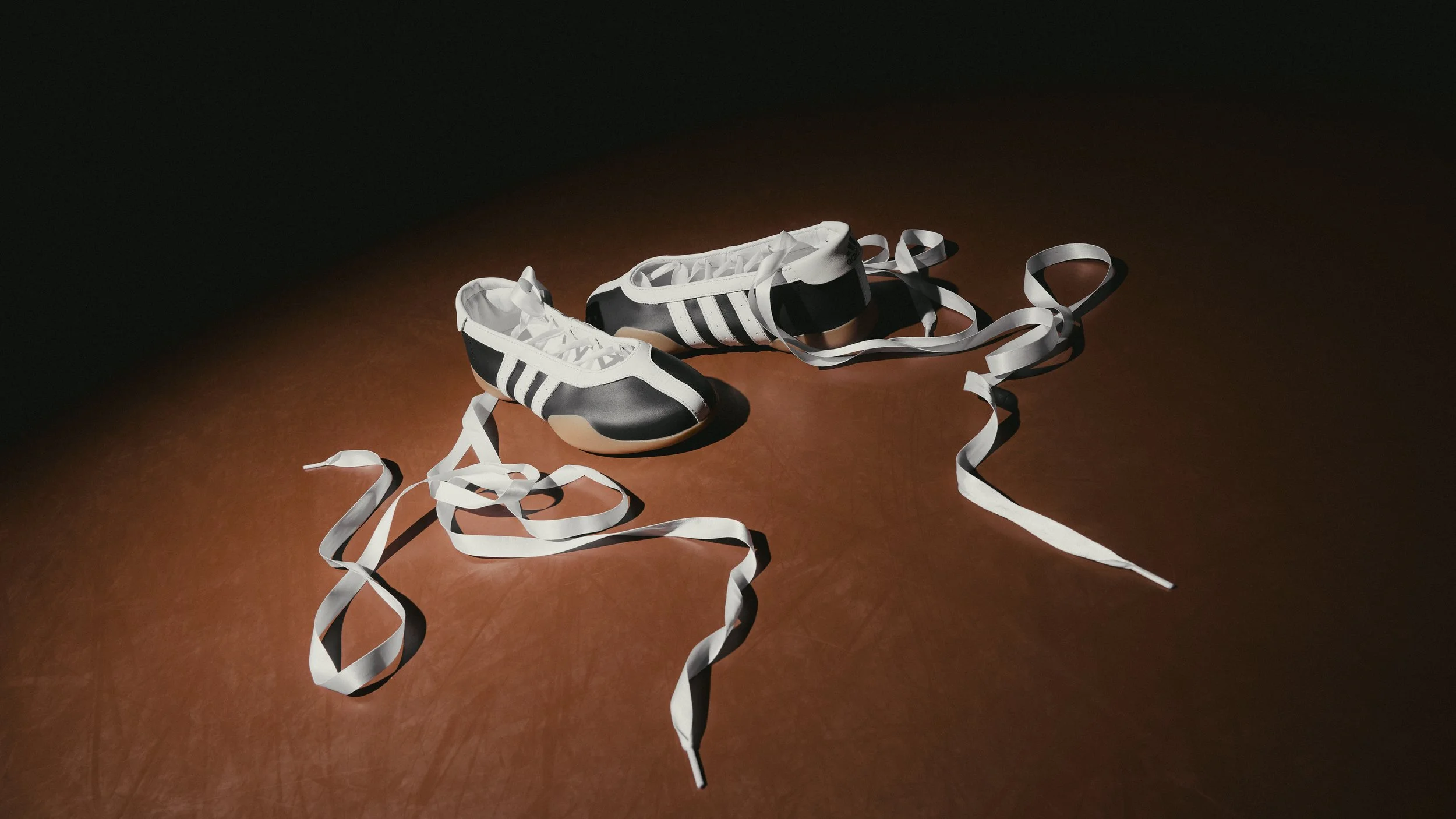 adidas_kj8371_21.jpg