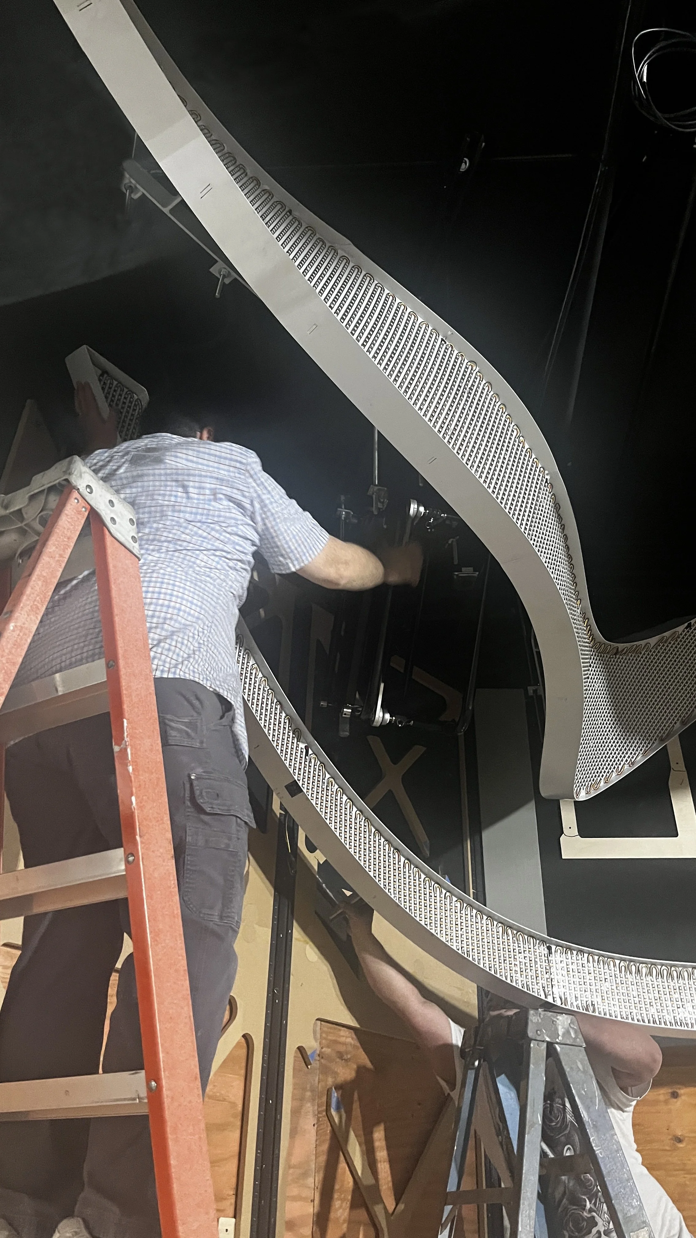 installing ribbons.jpg