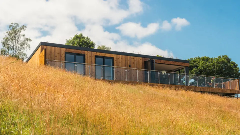 Luxury Lodge.png