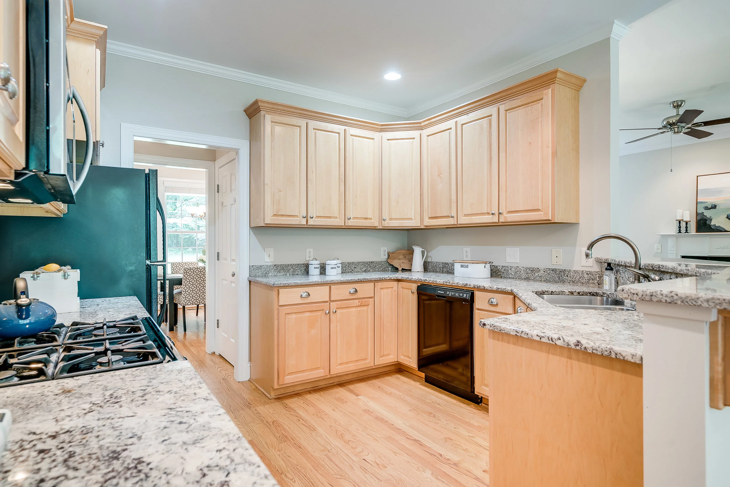 559 Jamestown Rd-17.jpg