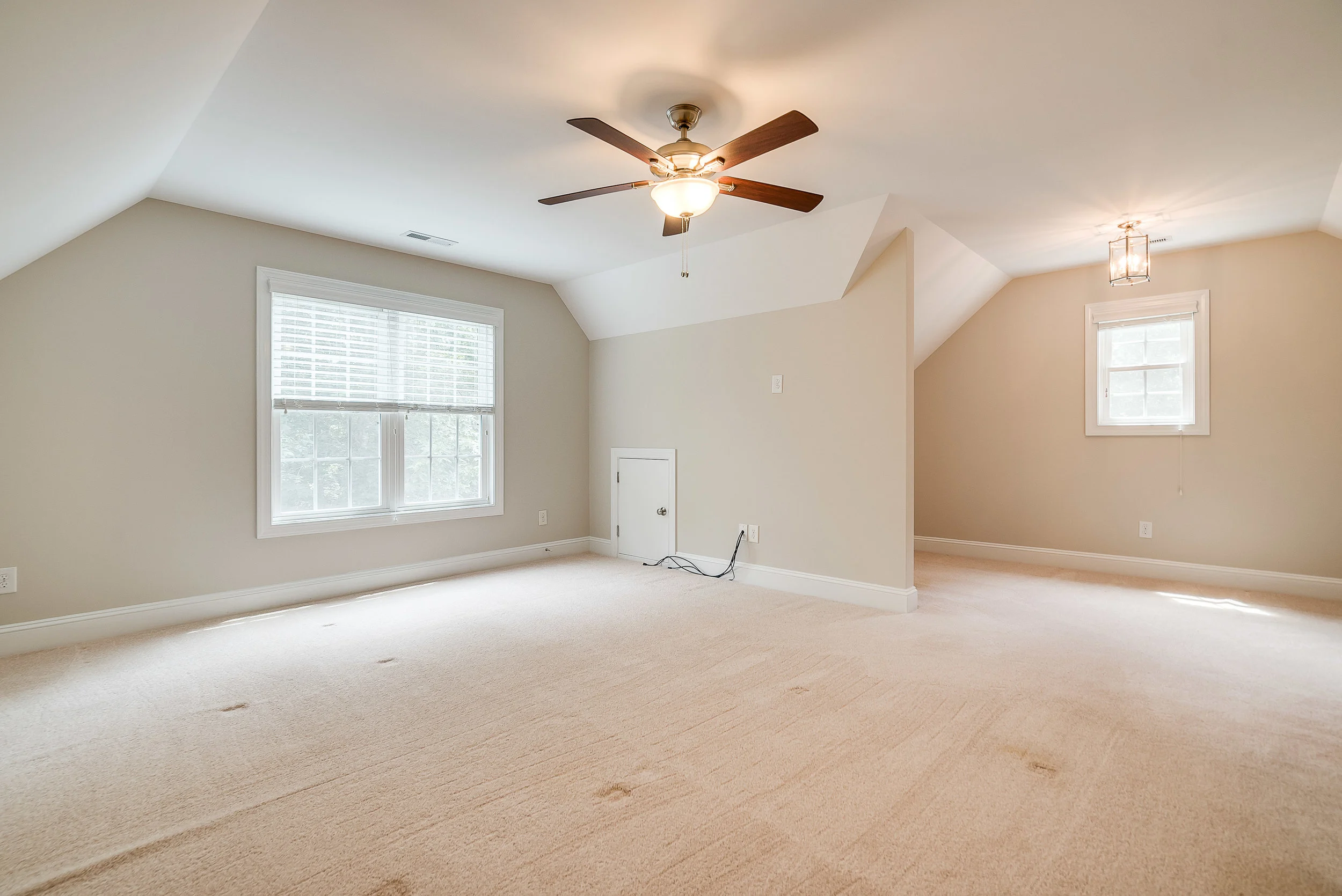 559 Jamestown Rd-28.jpg