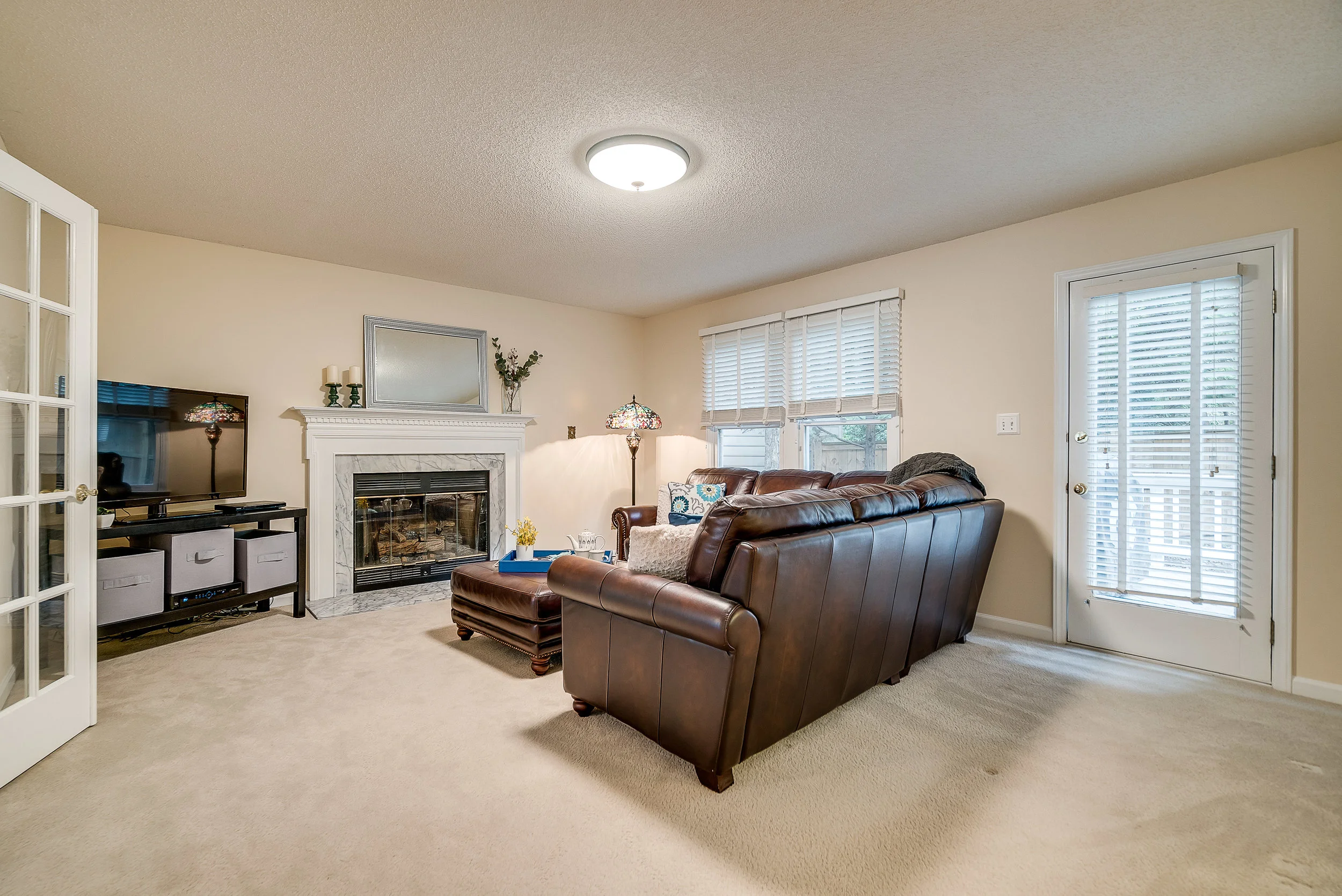 217 Robert Hunt Dr-10.jpg