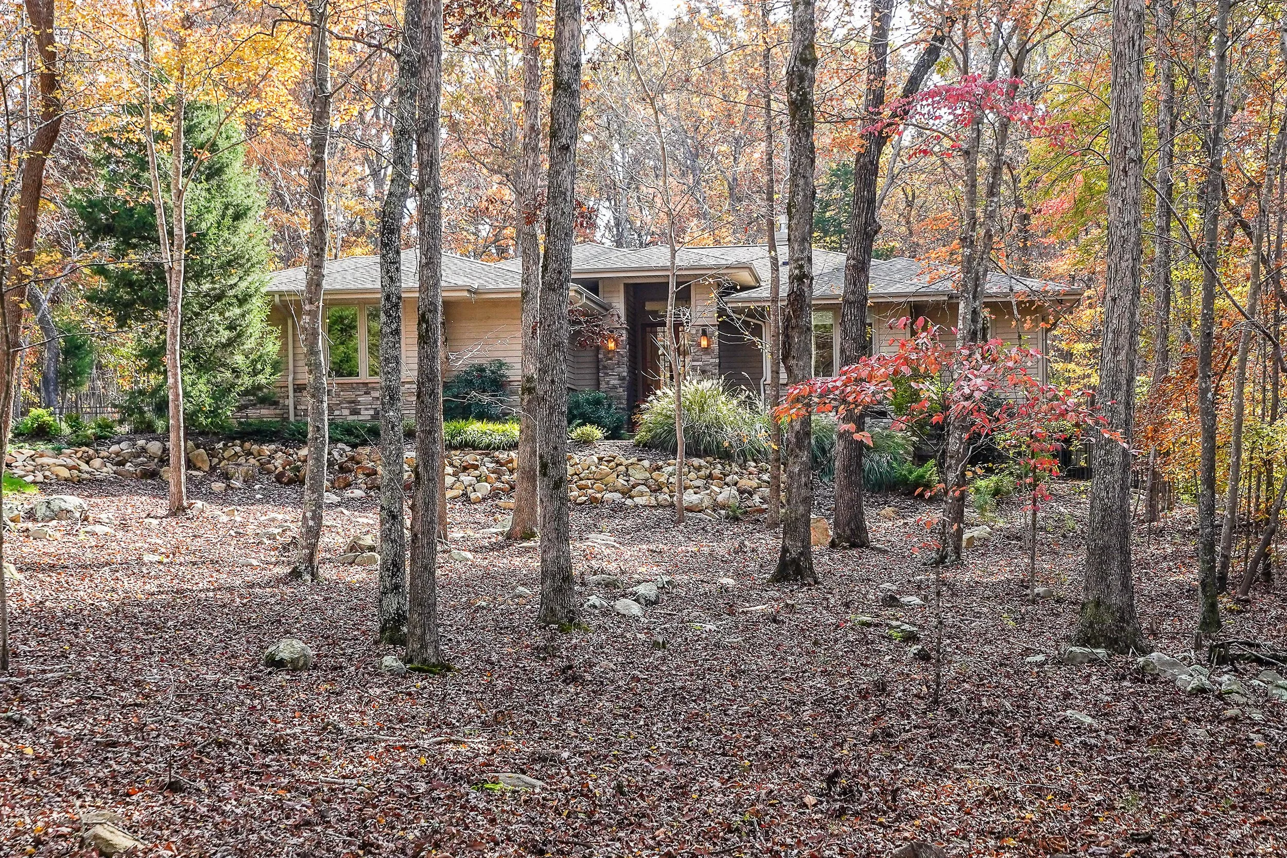 215 Summergate Circle-4.jpg