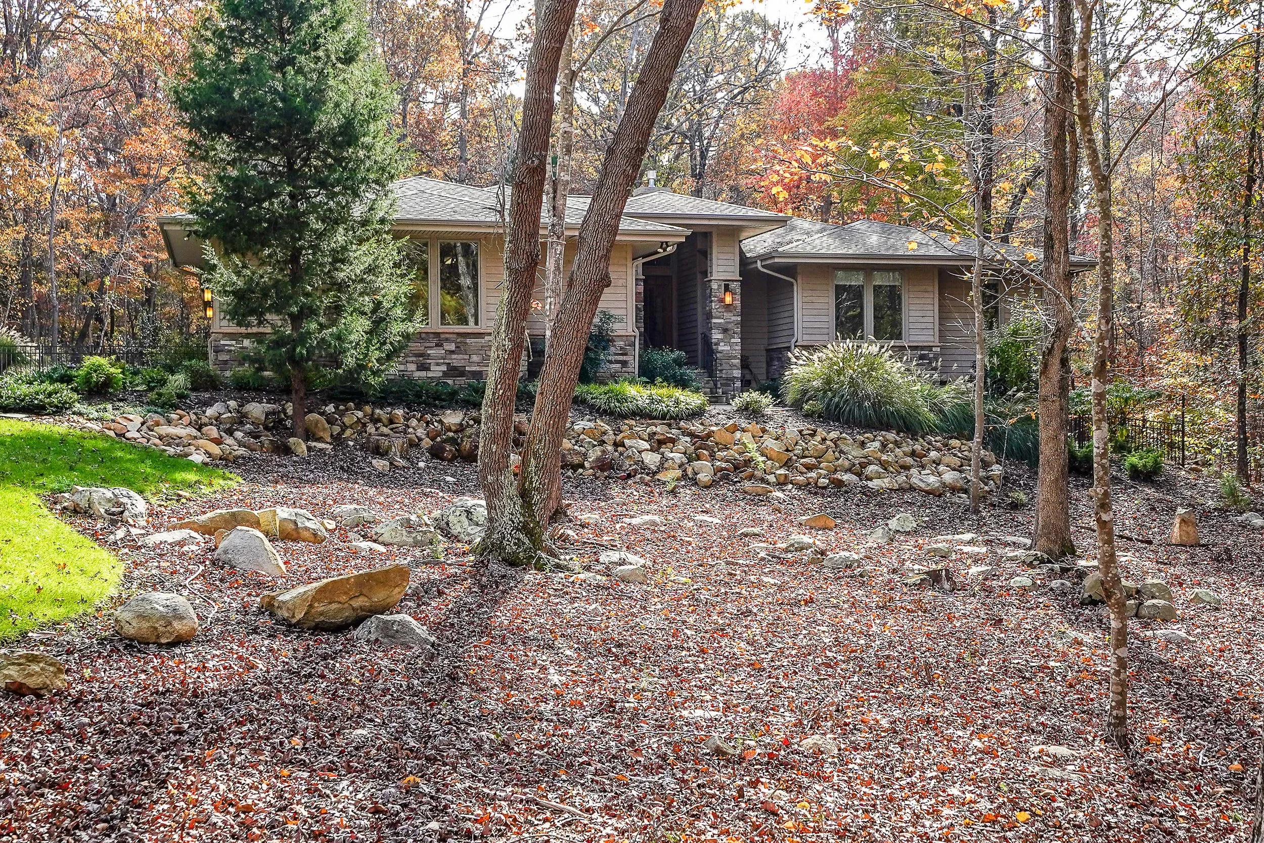 215 Summergate Circle-5.jpg
