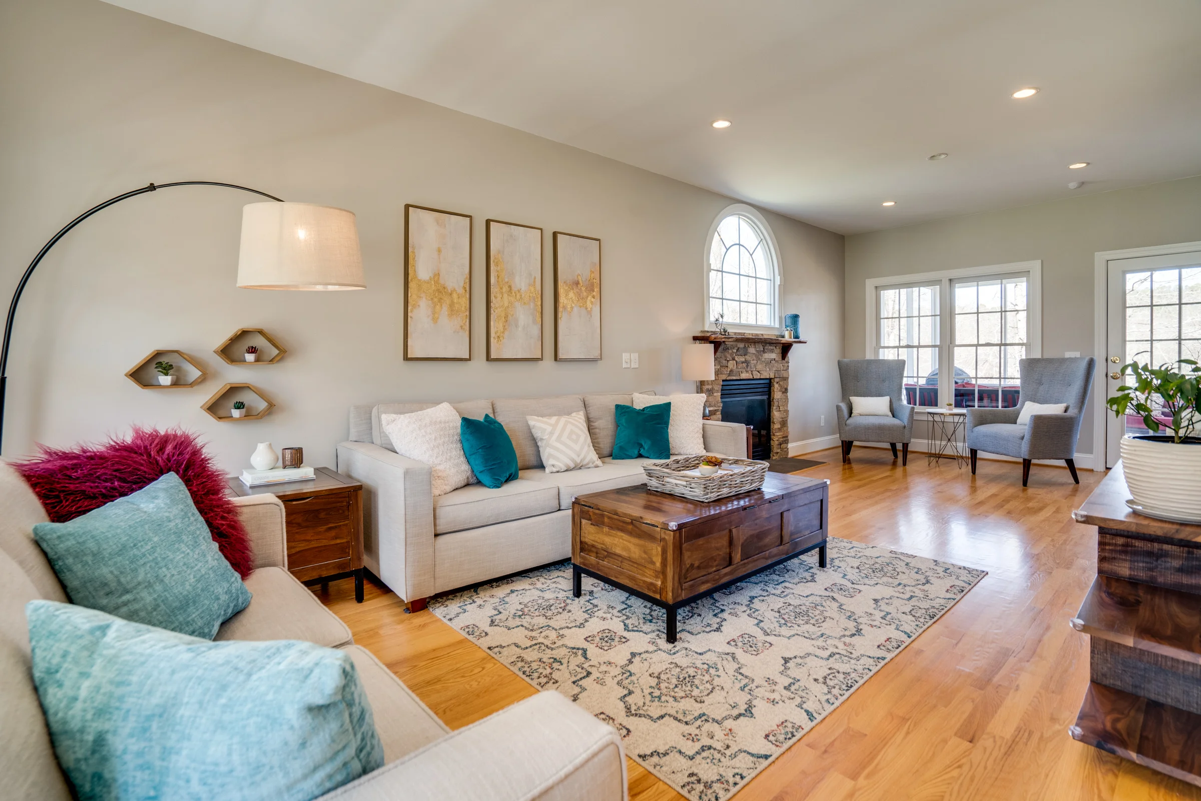 404 Manor Ridge Drive-9.jpg