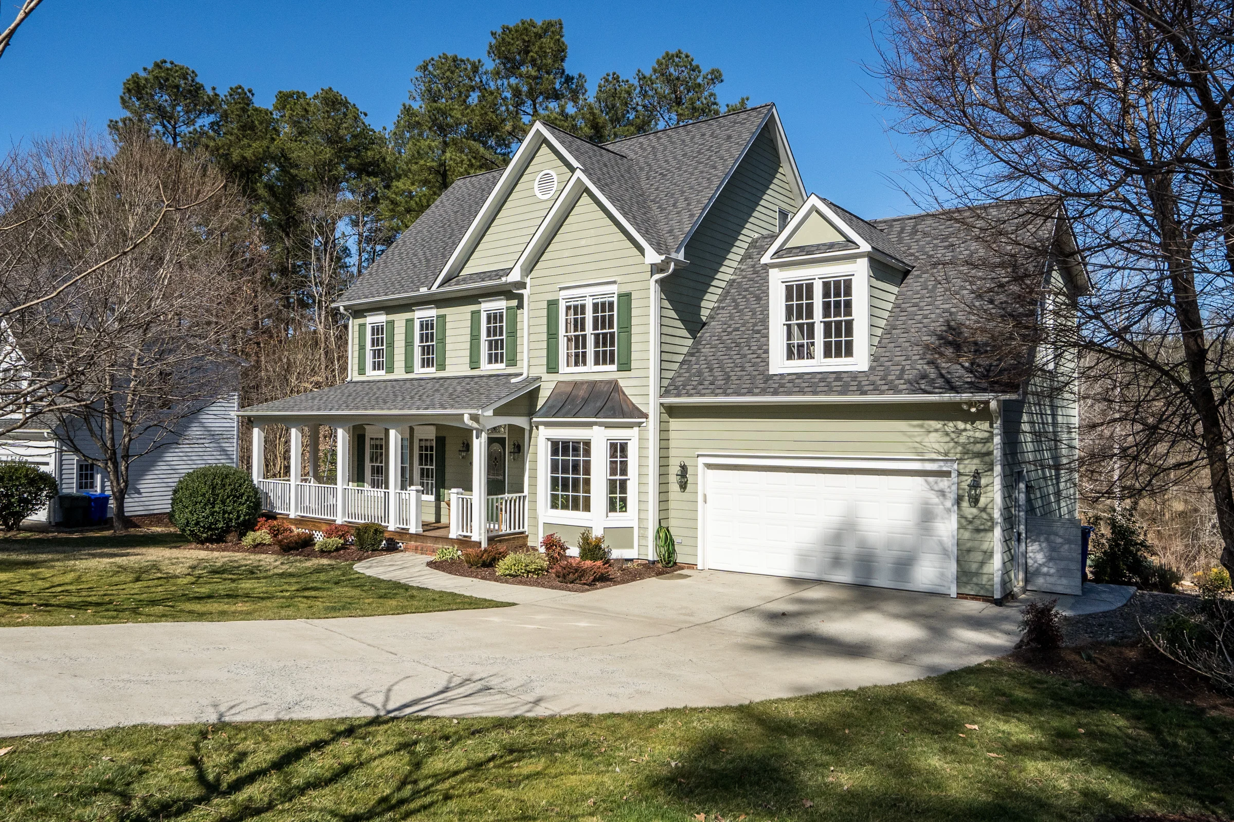 404 Manor Ridge Drive-3.jpg