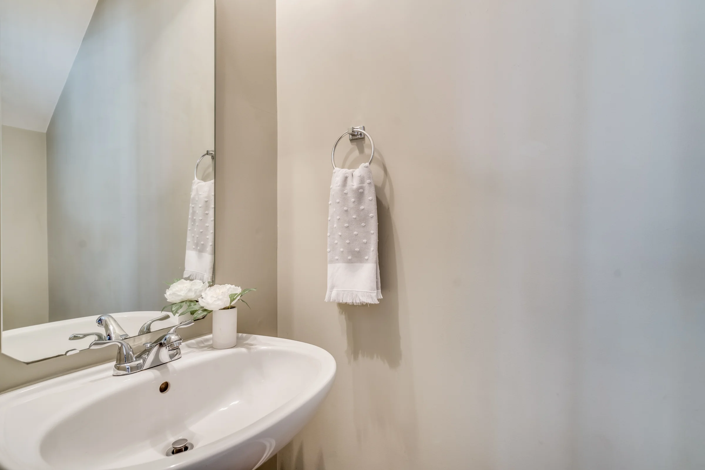 1423 Crimson Creek Drive-17.jpg