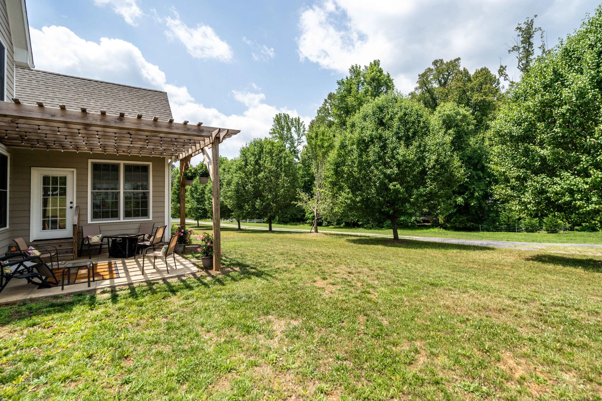 104 Linnett Drive-10.jpg