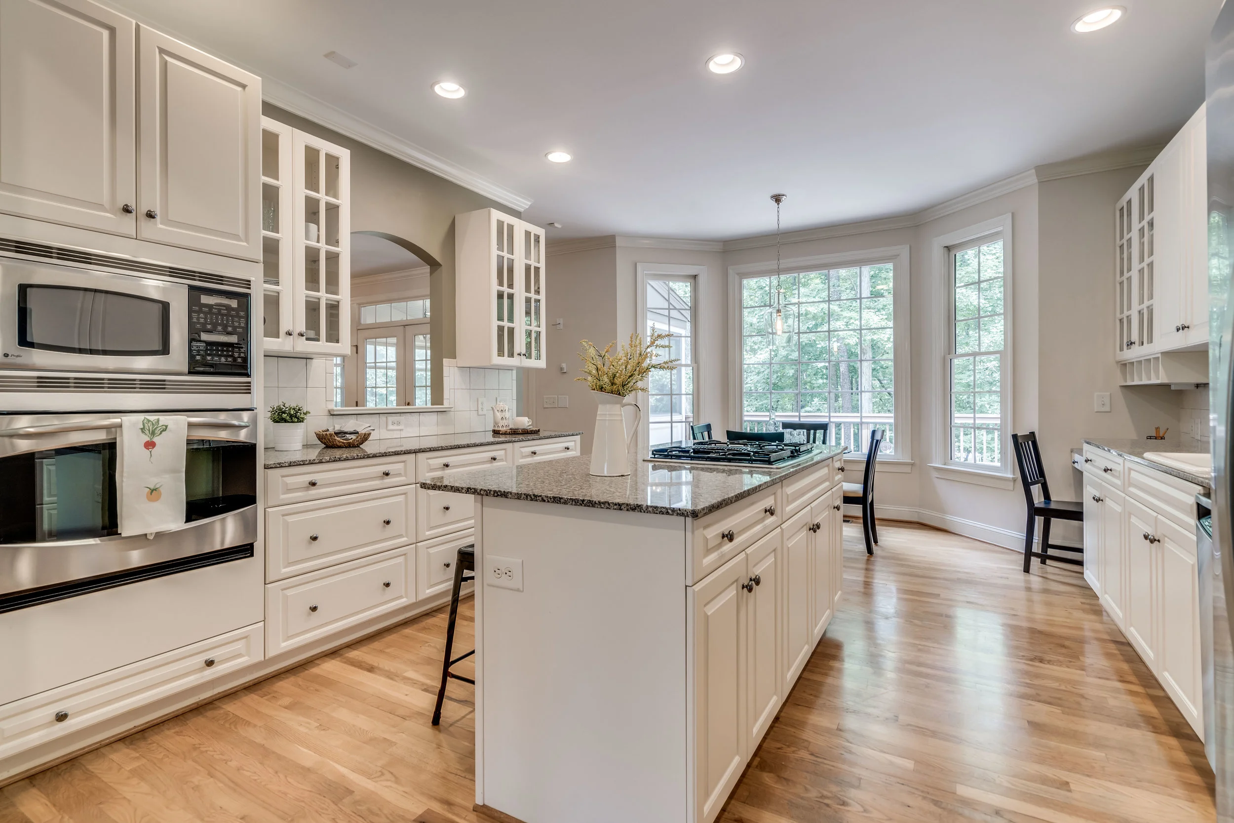1002 Woodlot Ridge Rd-19.jpg