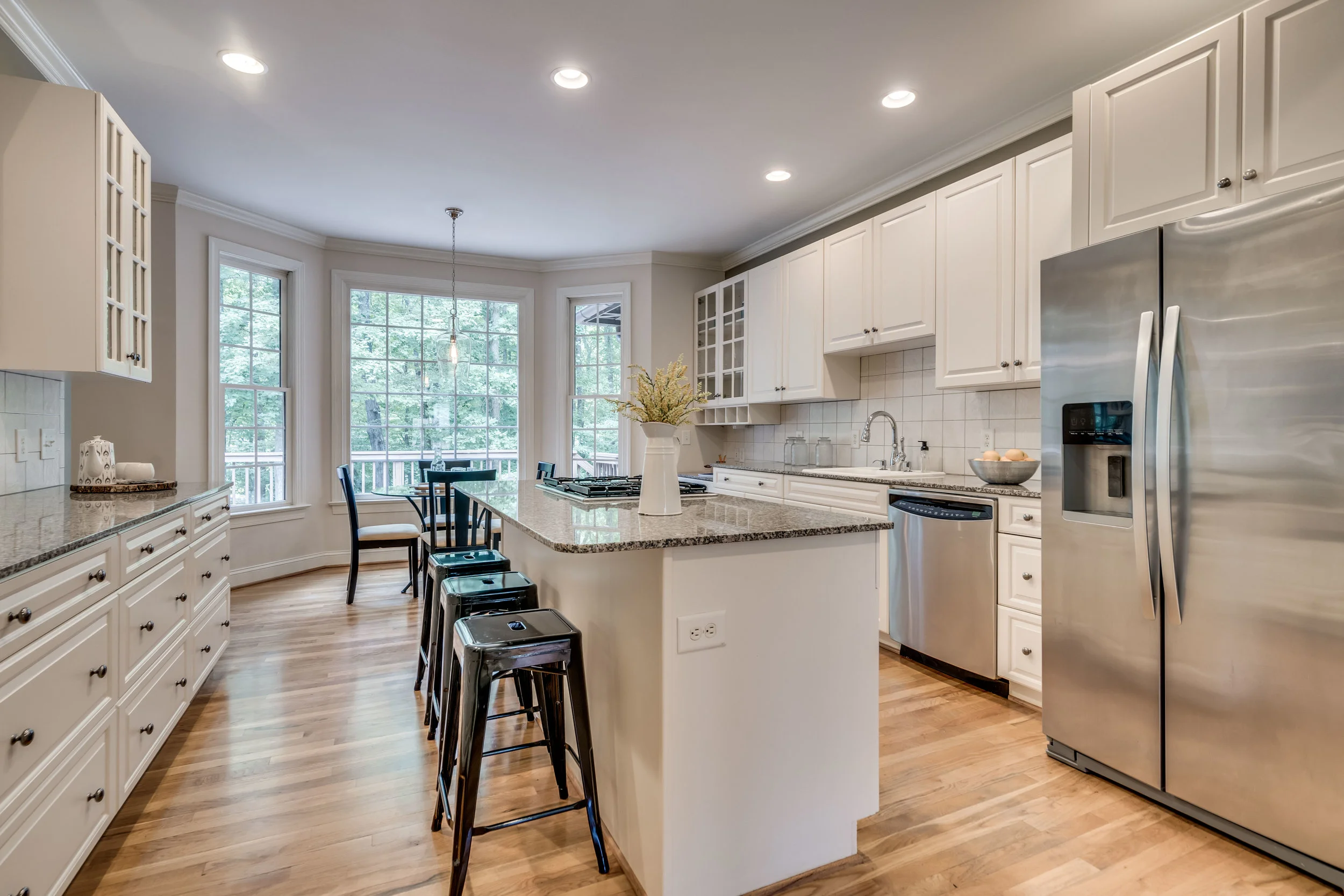1002 Woodlot Ridge Rd-18.jpg