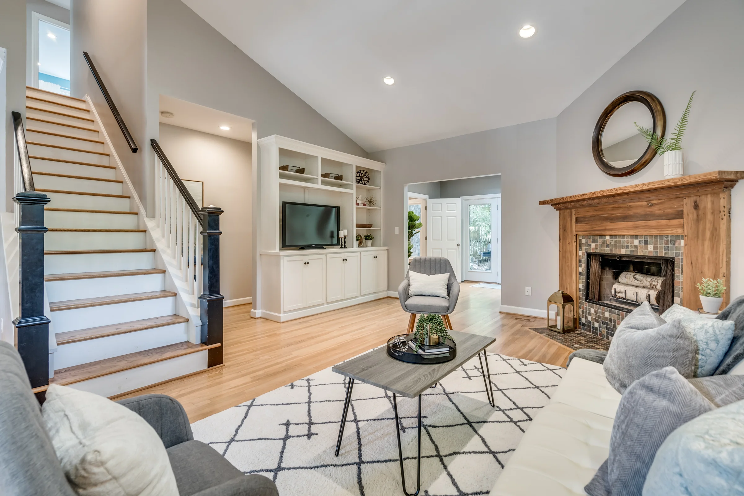 1544 Pathway Drive-8.jpg