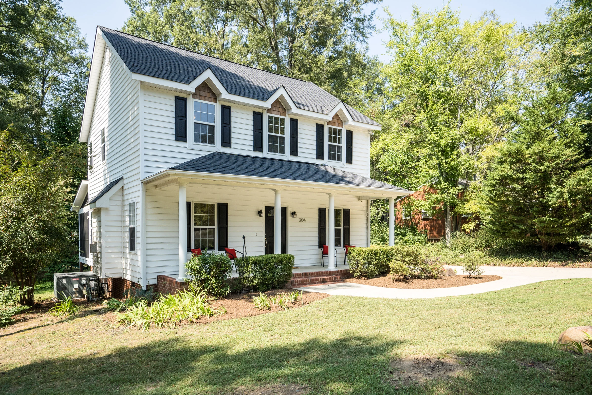 204 Davie Road-3.jpg