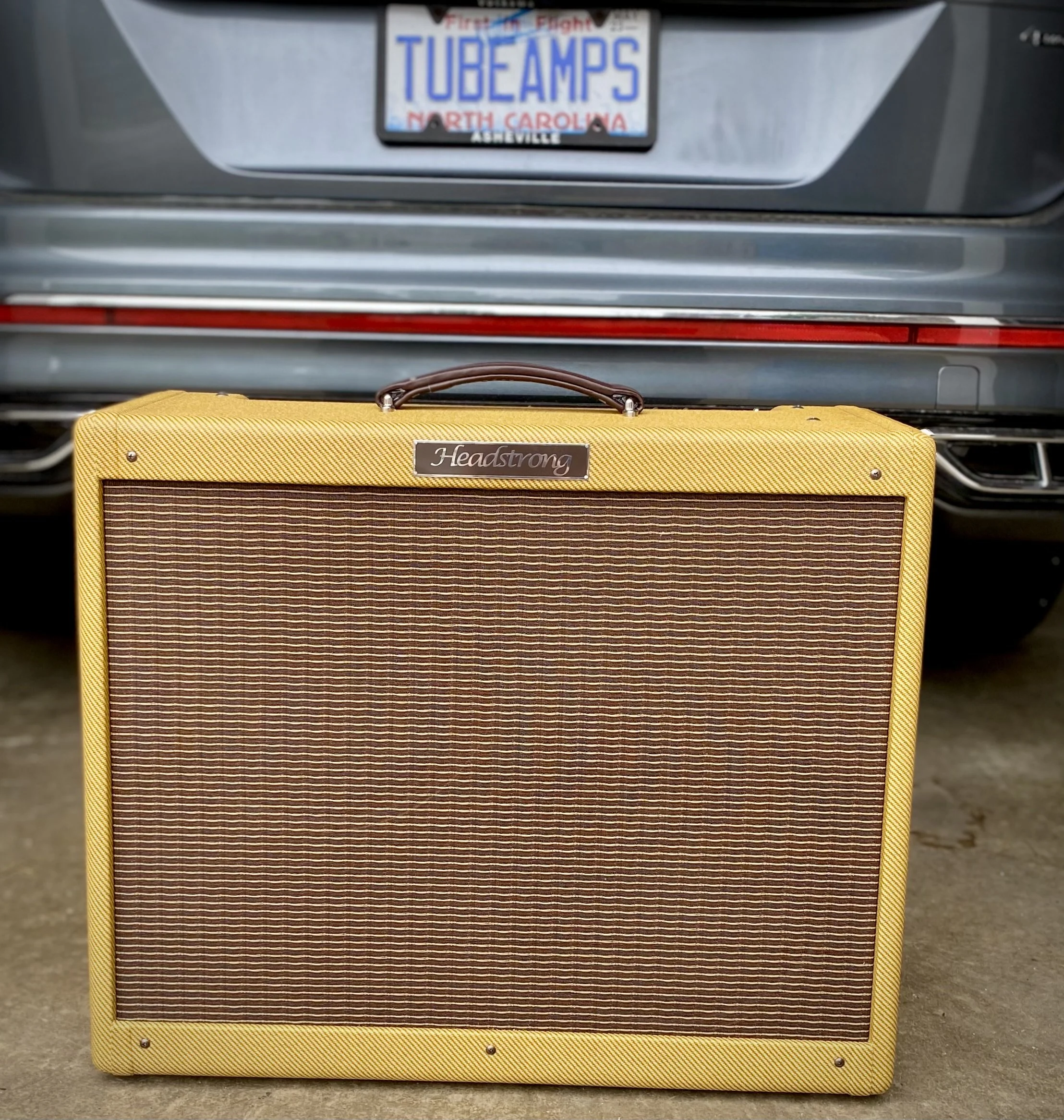 Headstrong Blue Lamp Series hand wired point to point Fender Tweed Amp