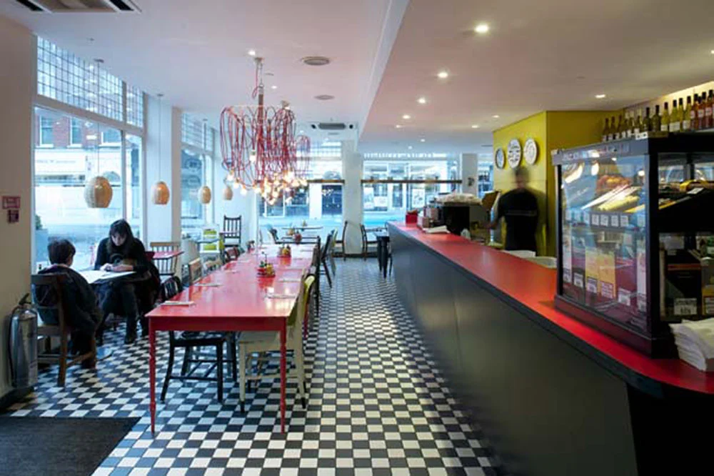 Fowler & Co worked together with Creative Director Polly Dickens to produce this dynamic interior for the Bluebird Café, a D&D London venue on King's Road.