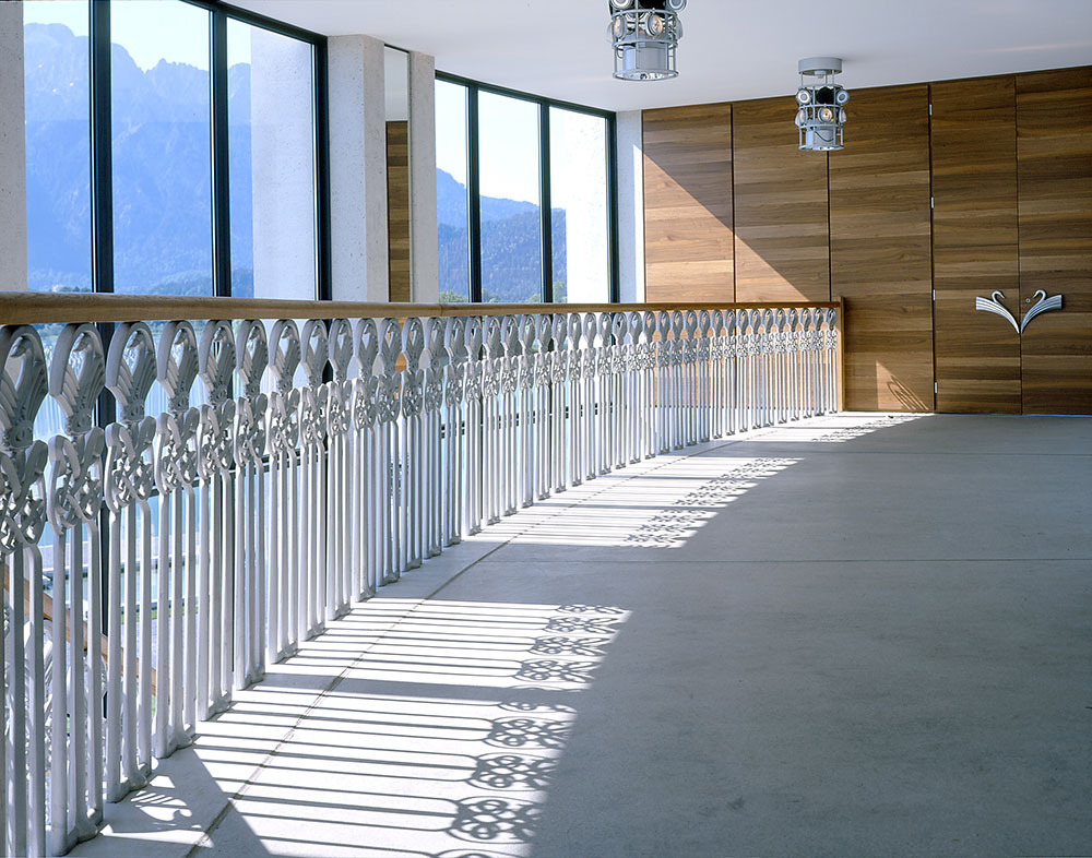 1000-Konigsloge-Foyer.jpg