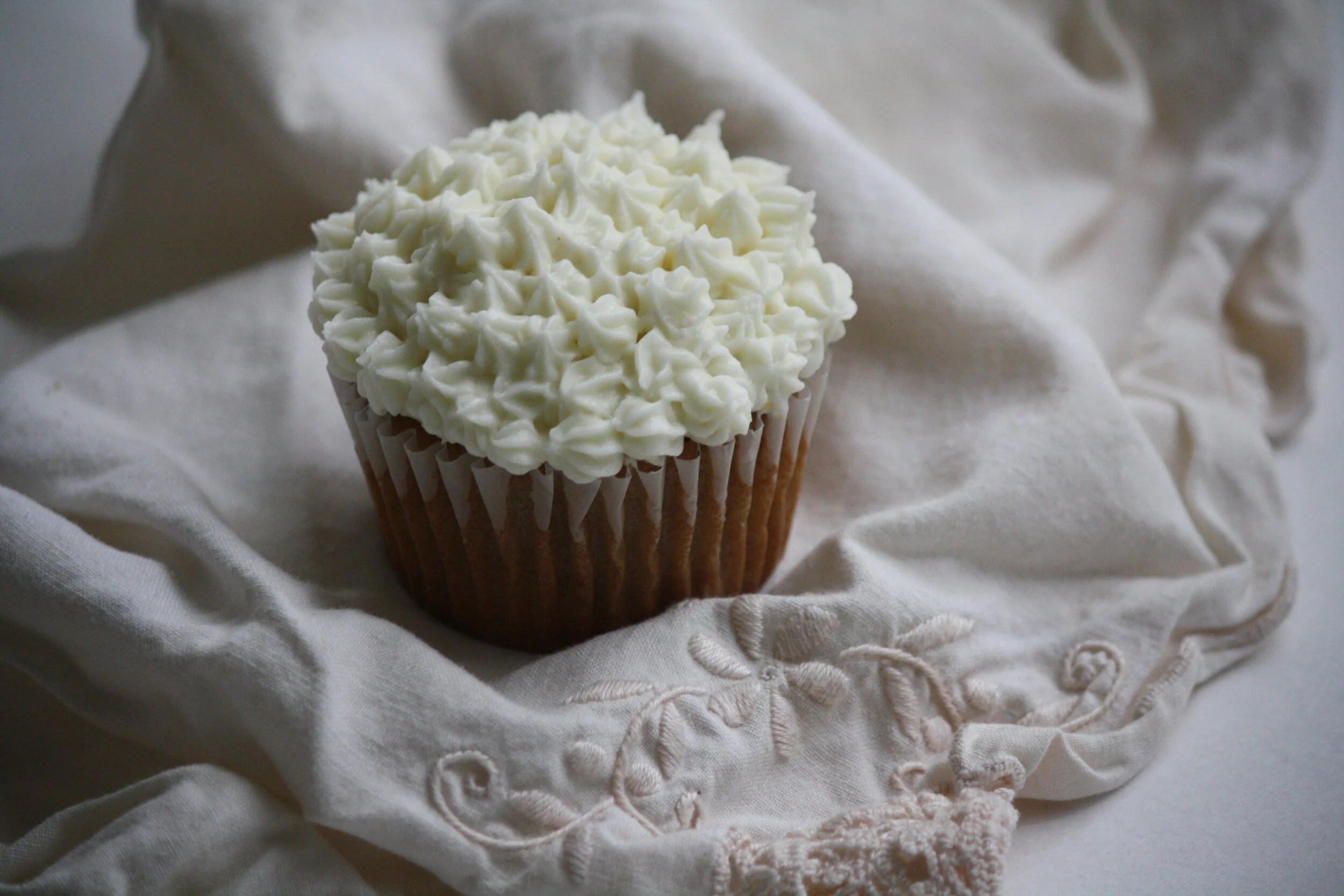 Buttermilk Maple Cupcakes + Bourbon Maple Frosting 
