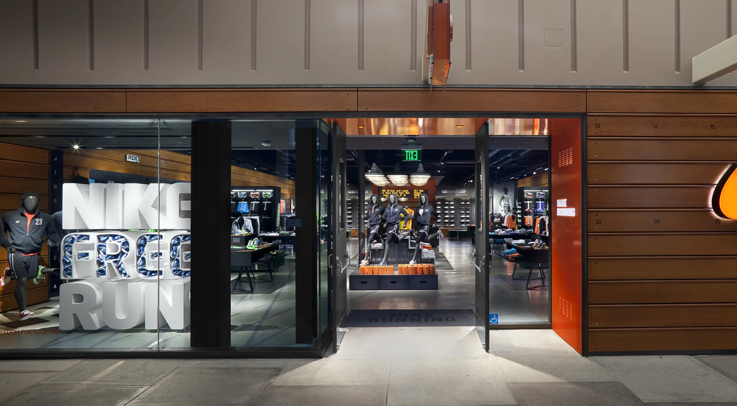 NikeStores - Stanford, CA