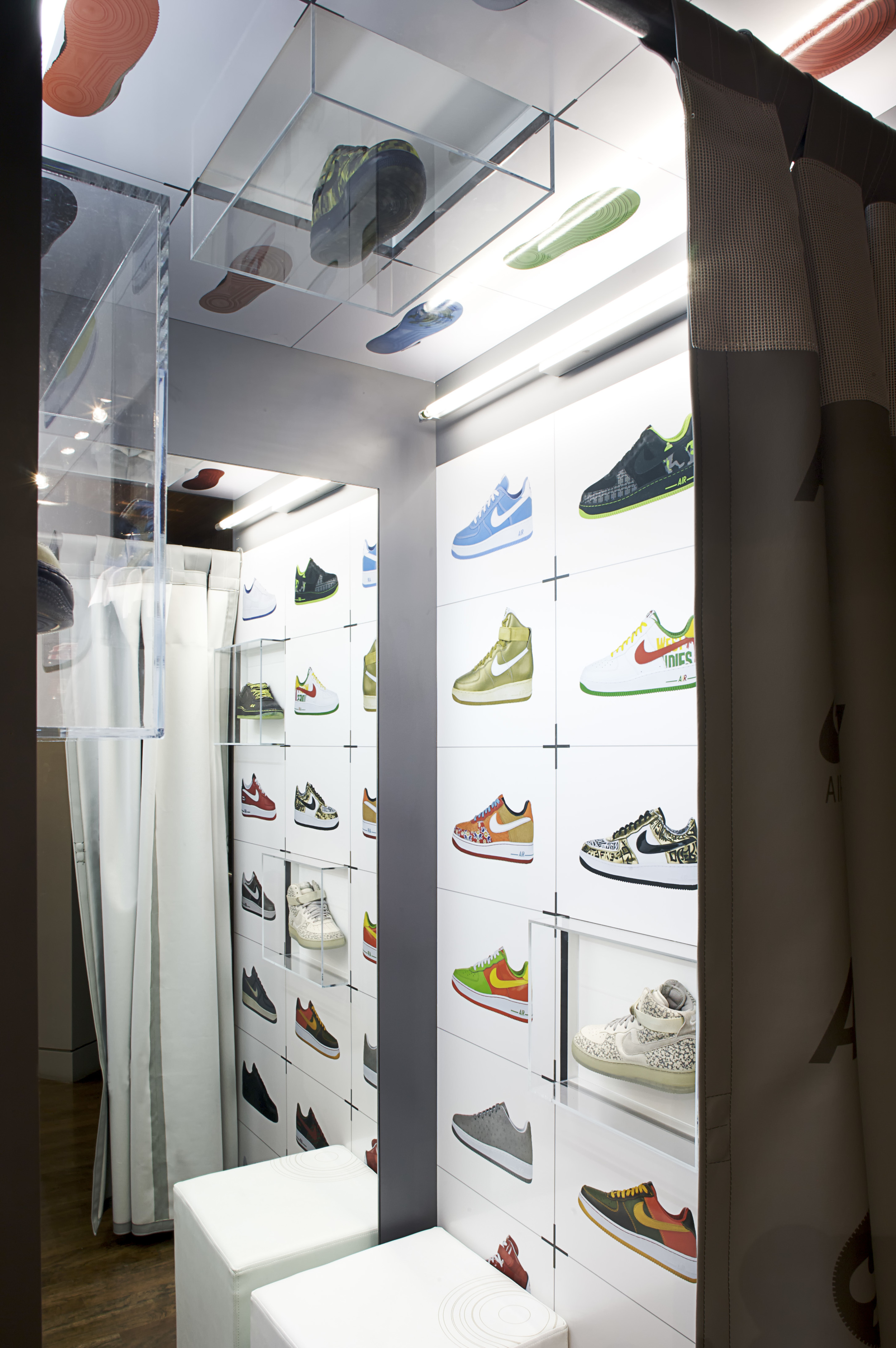 NTNY - Sportswear Floor 5 Dressing Rooms