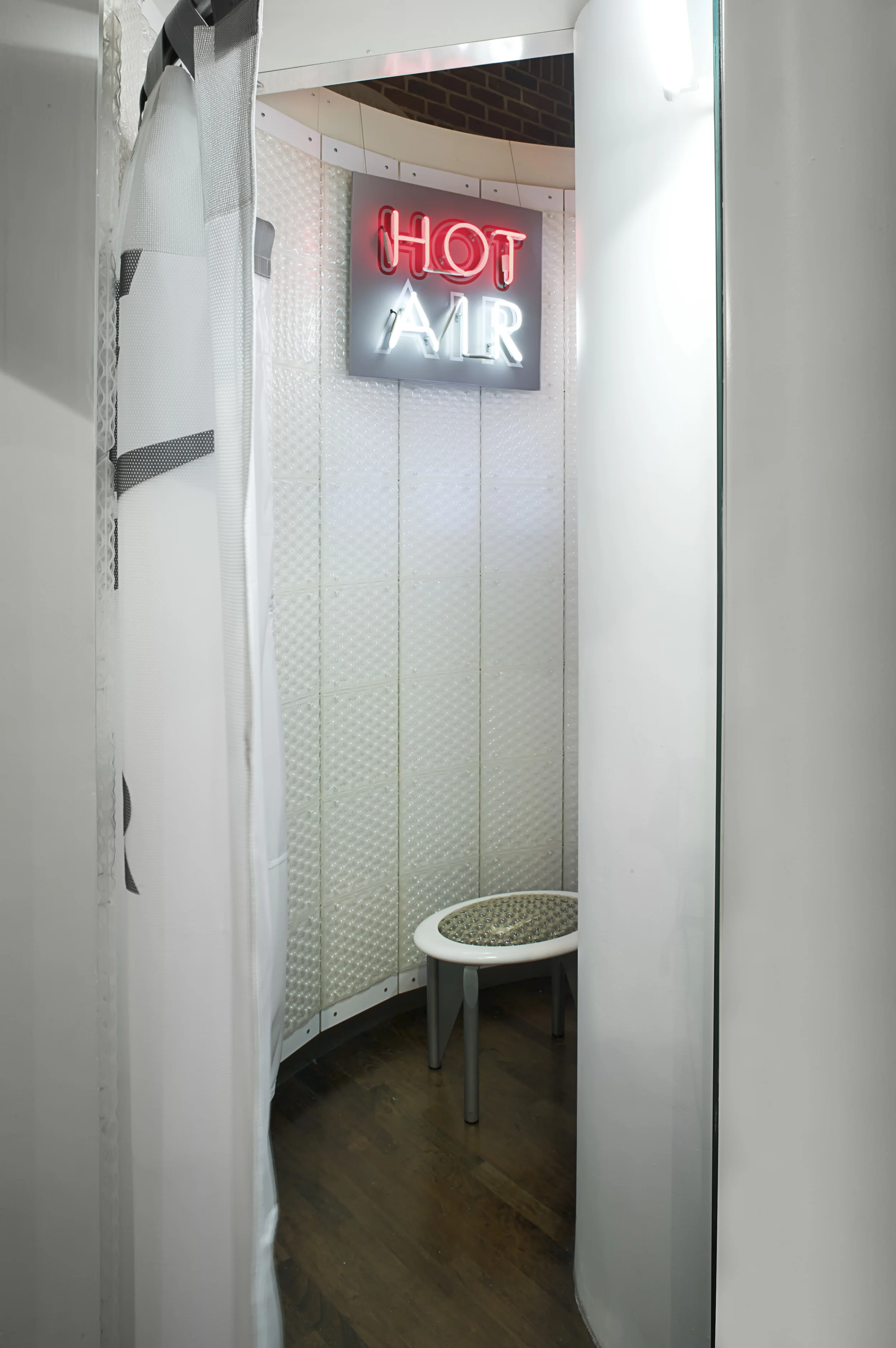 NTNY - Sportswear Floor 5 Dressing Rooms