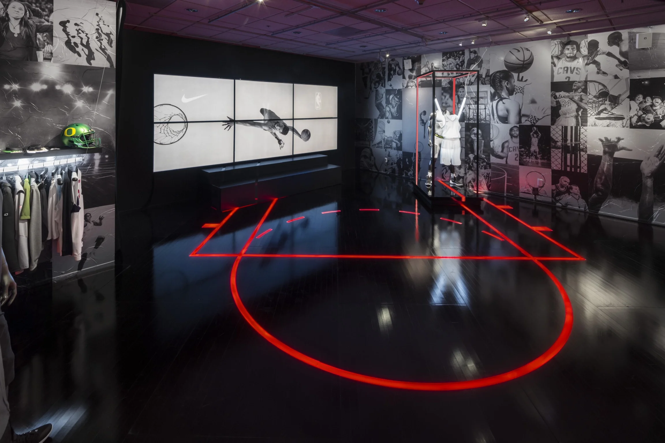 Paneled Video Wall for Presentations