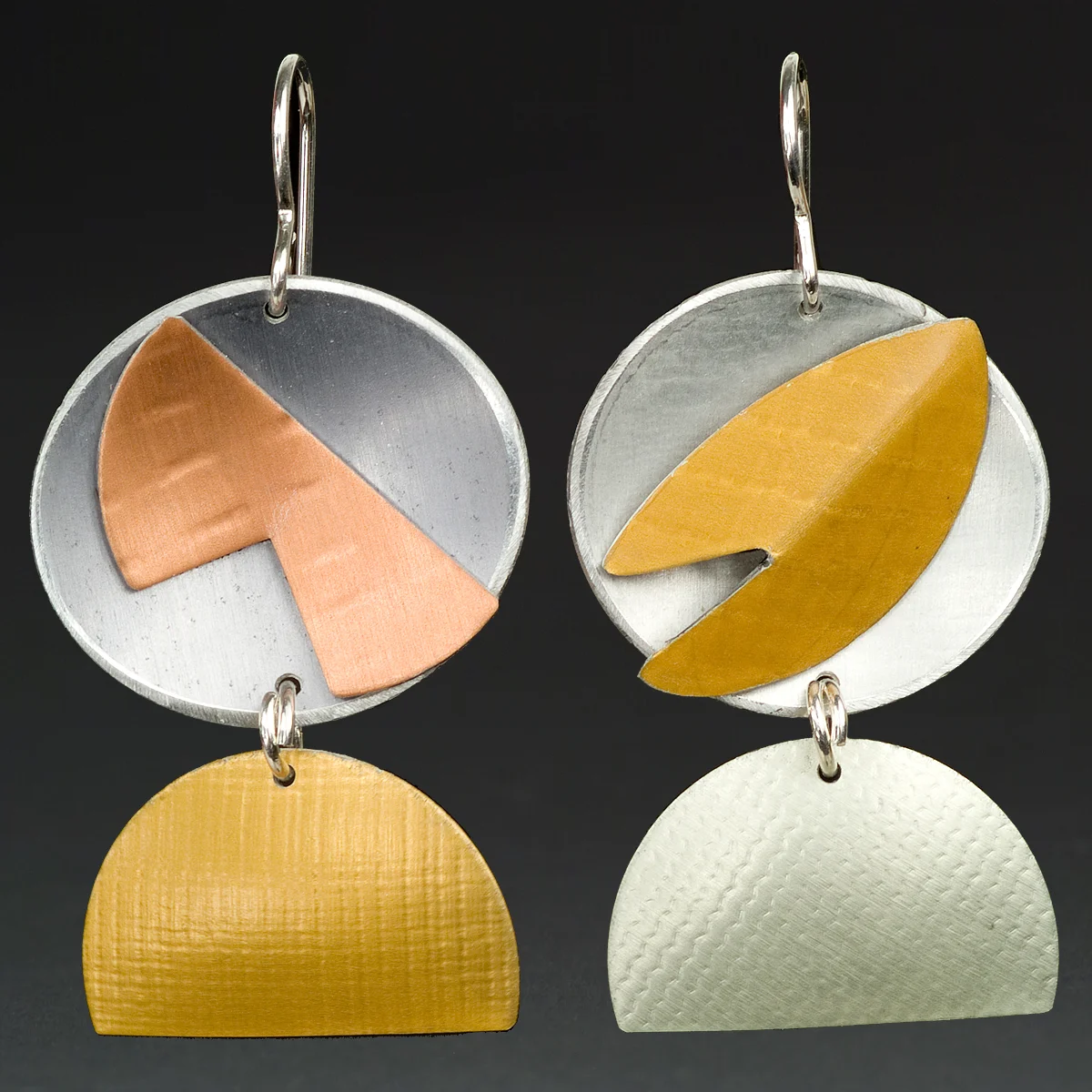 D - Grey, Orange, Gold, Chablis