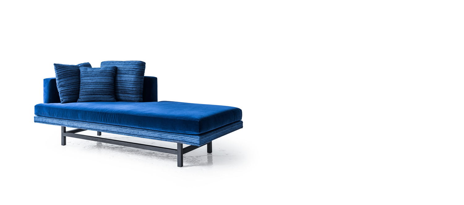 aragon chaise blue 01 nb.jpg