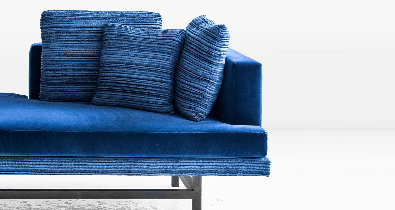 aragon chaise blue 02a.jpg