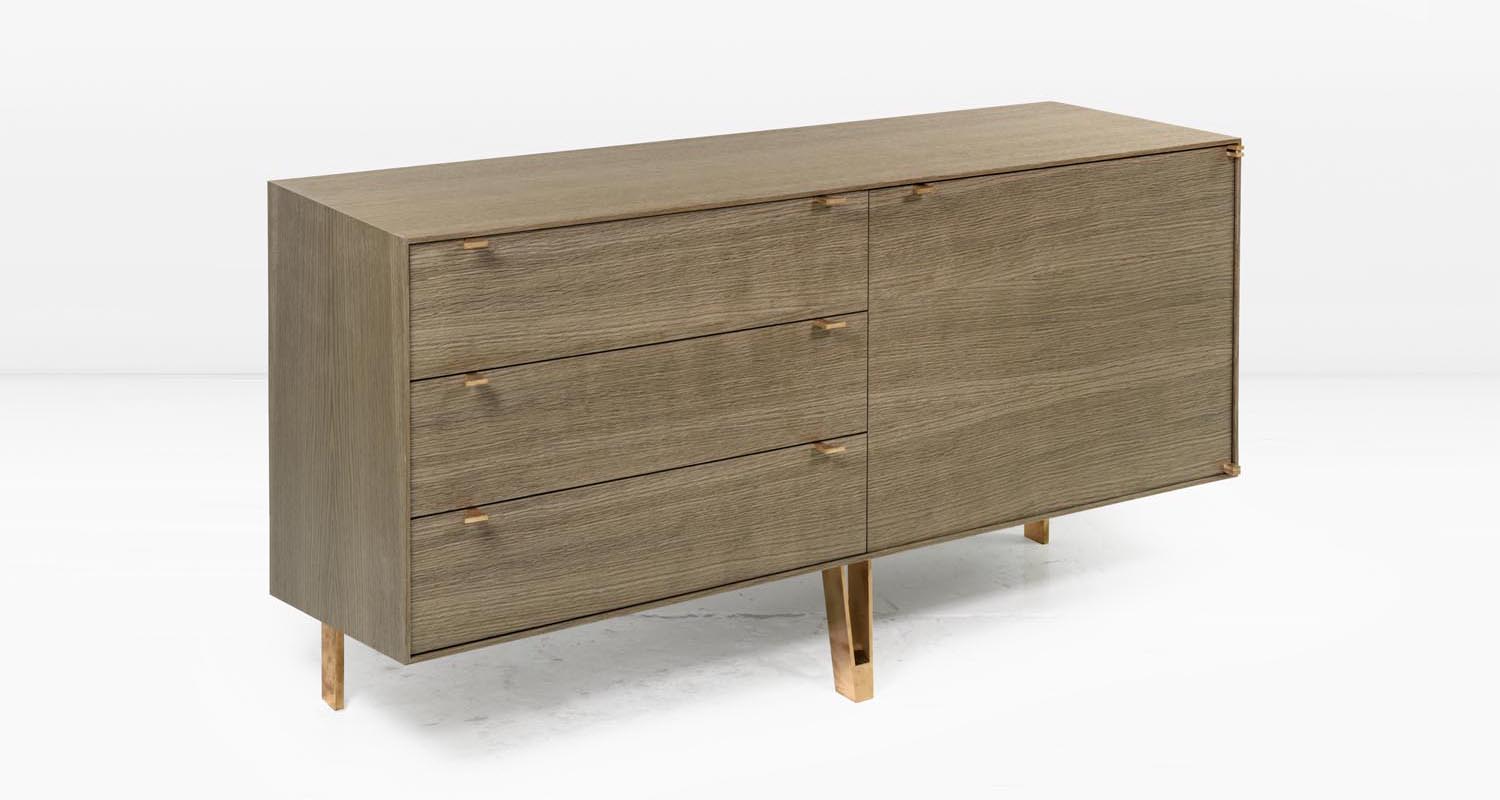 saxton cabinet L oak 02.jpg