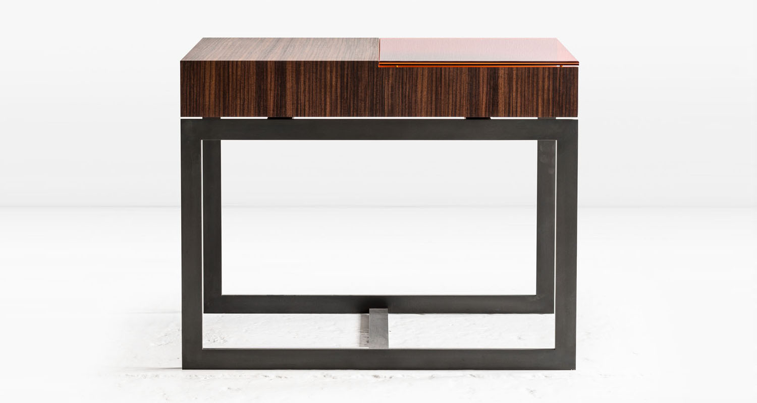 booker side table 2.jpg