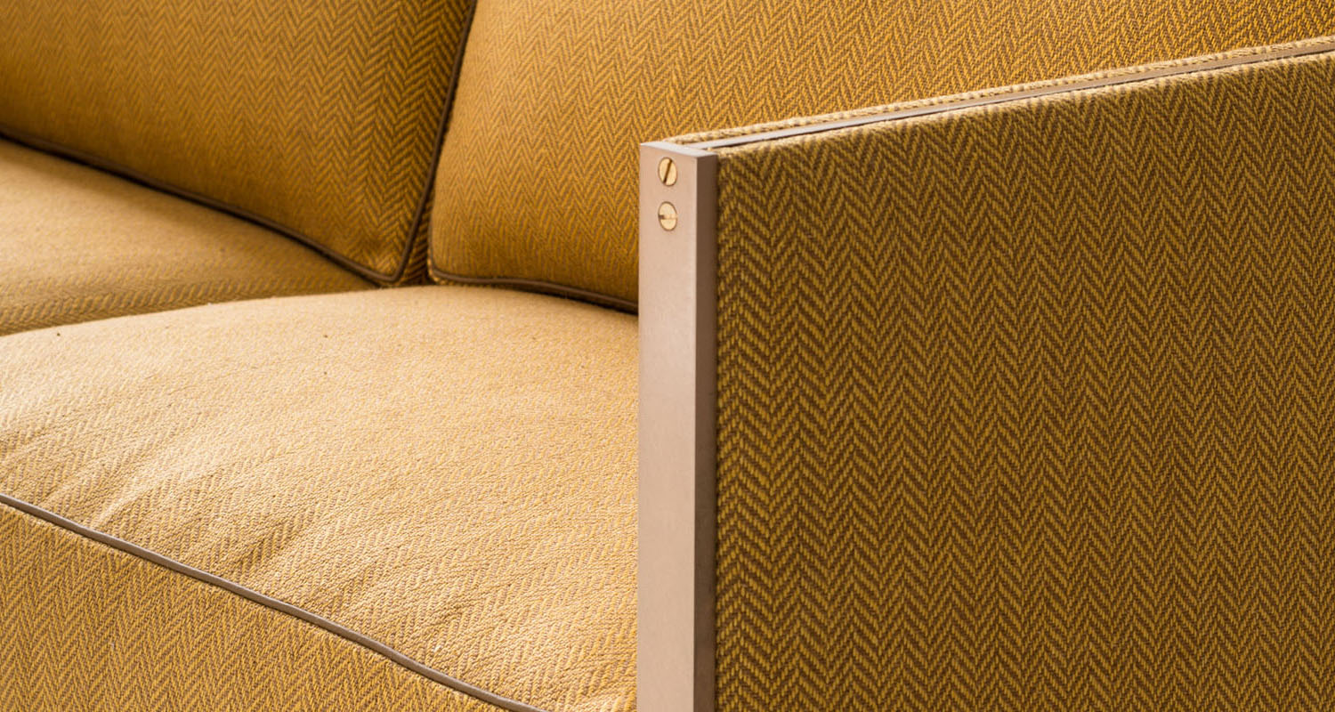 armstong settee nb 23a.jpg