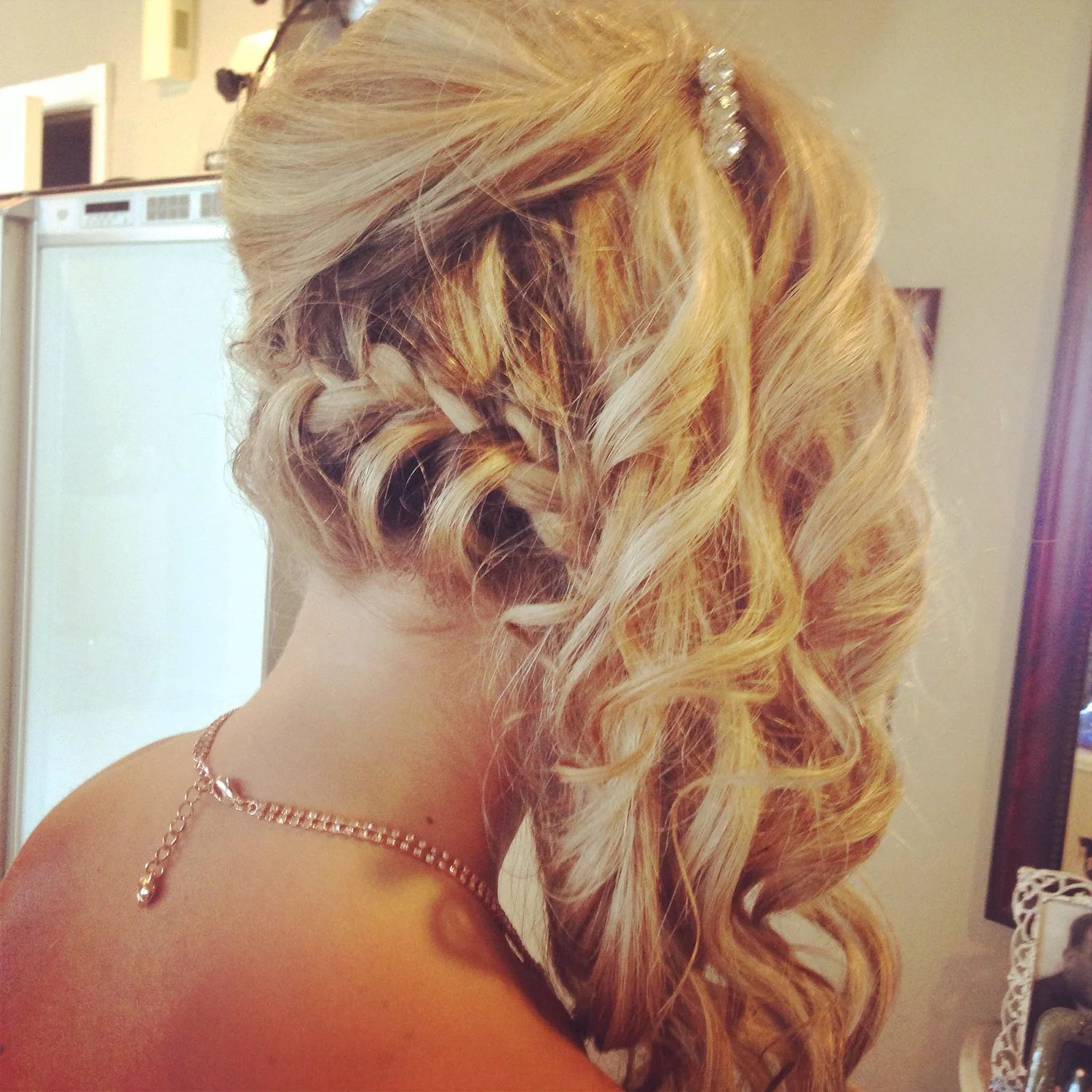 How to make Curly Hairstyle? | Makeup Artist Hamilton, ON