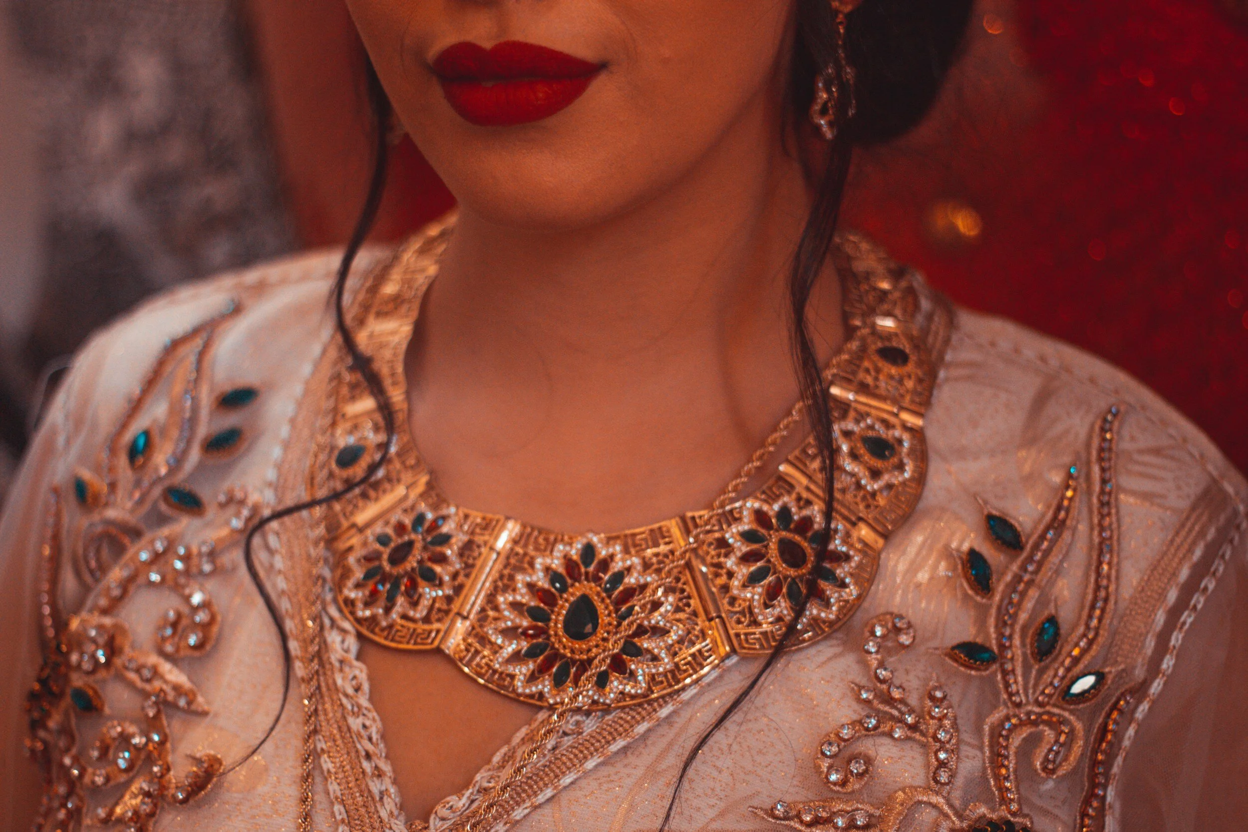 Traditional Bridal Makeup Look Ideas For Brides